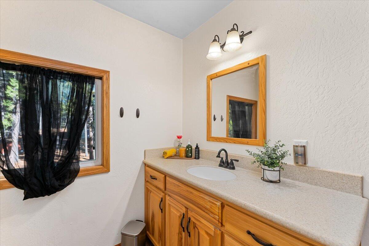 Shingletown, California, 96088, United States, 3 Bedrooms Bedrooms, ,3 BathroomsBathrooms,Residential,For Sale,1986484