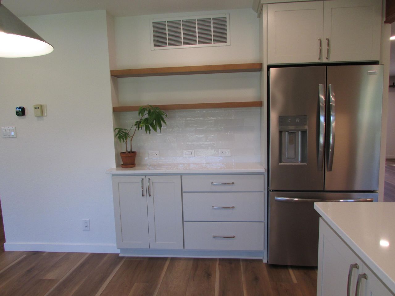 Albuquerque, New Mexico, 87111, United States, 4 Bedrooms Bedrooms, ,3 BathroomsBathrooms,Residential,For Sale,1919605