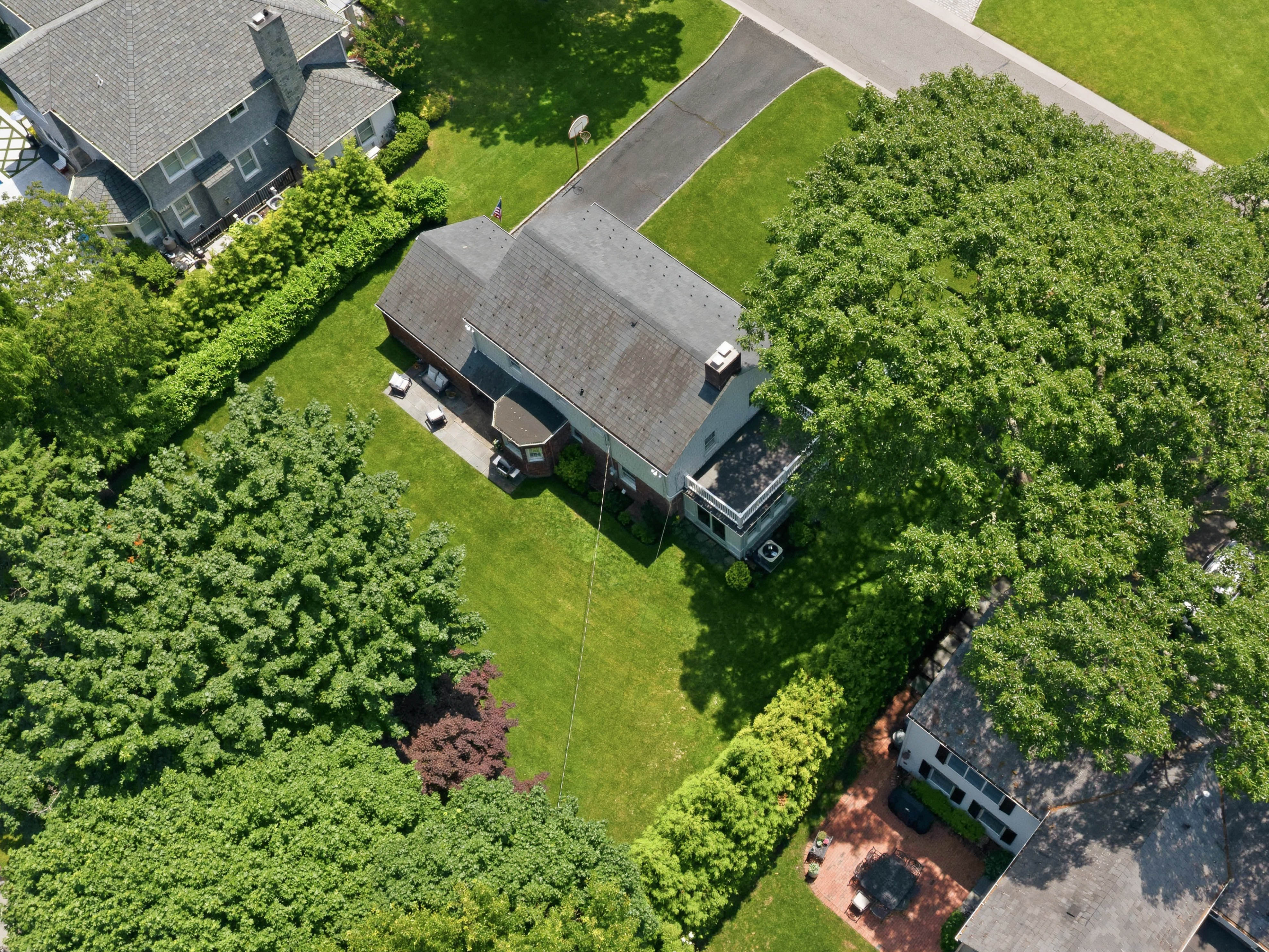  107 Dogwood Lane, Manhasset, NY, 11030 - 物件實景