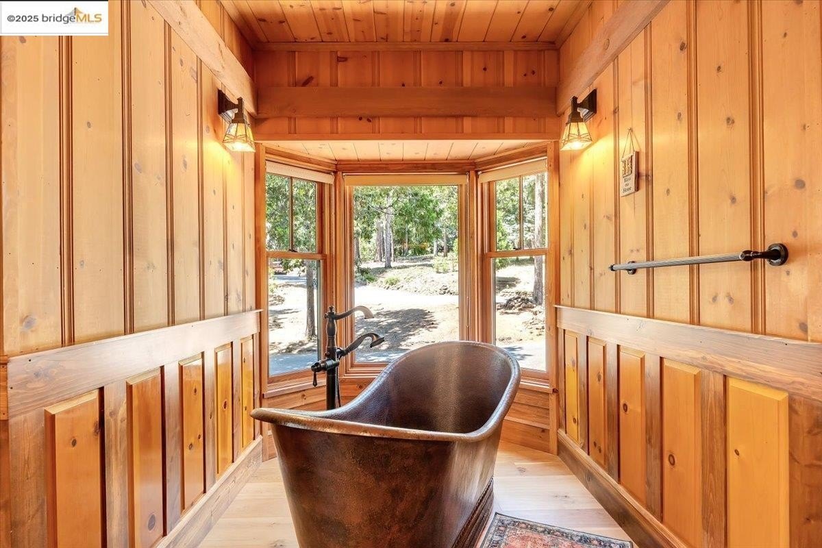 Twain Harte, California, 95383, United States, 4 Bedrooms Bedrooms, ,3 BathroomsBathrooms,Residential,For Sale,1908643