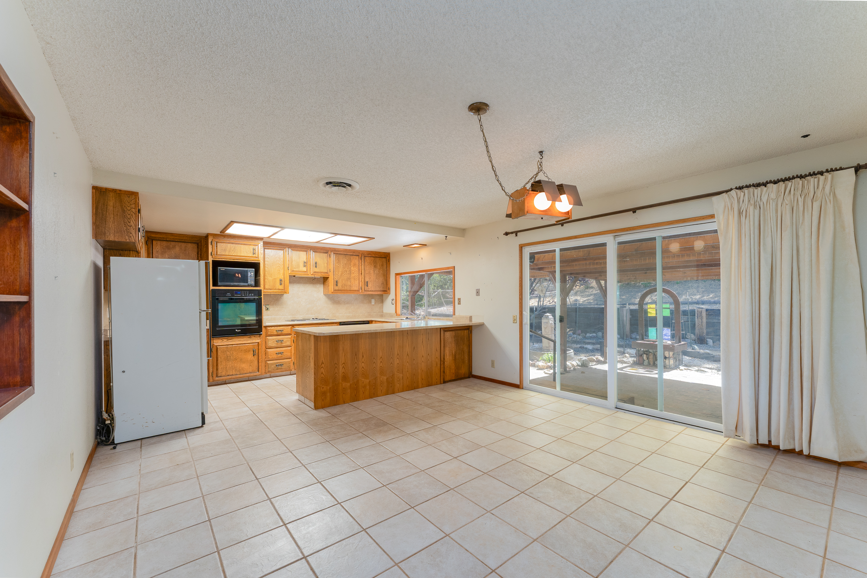 Ukiah, California, 95482, United States, 4 Bedrooms Bedrooms, ,2 BathroomsBathrooms,Residential,For Sale,1949294