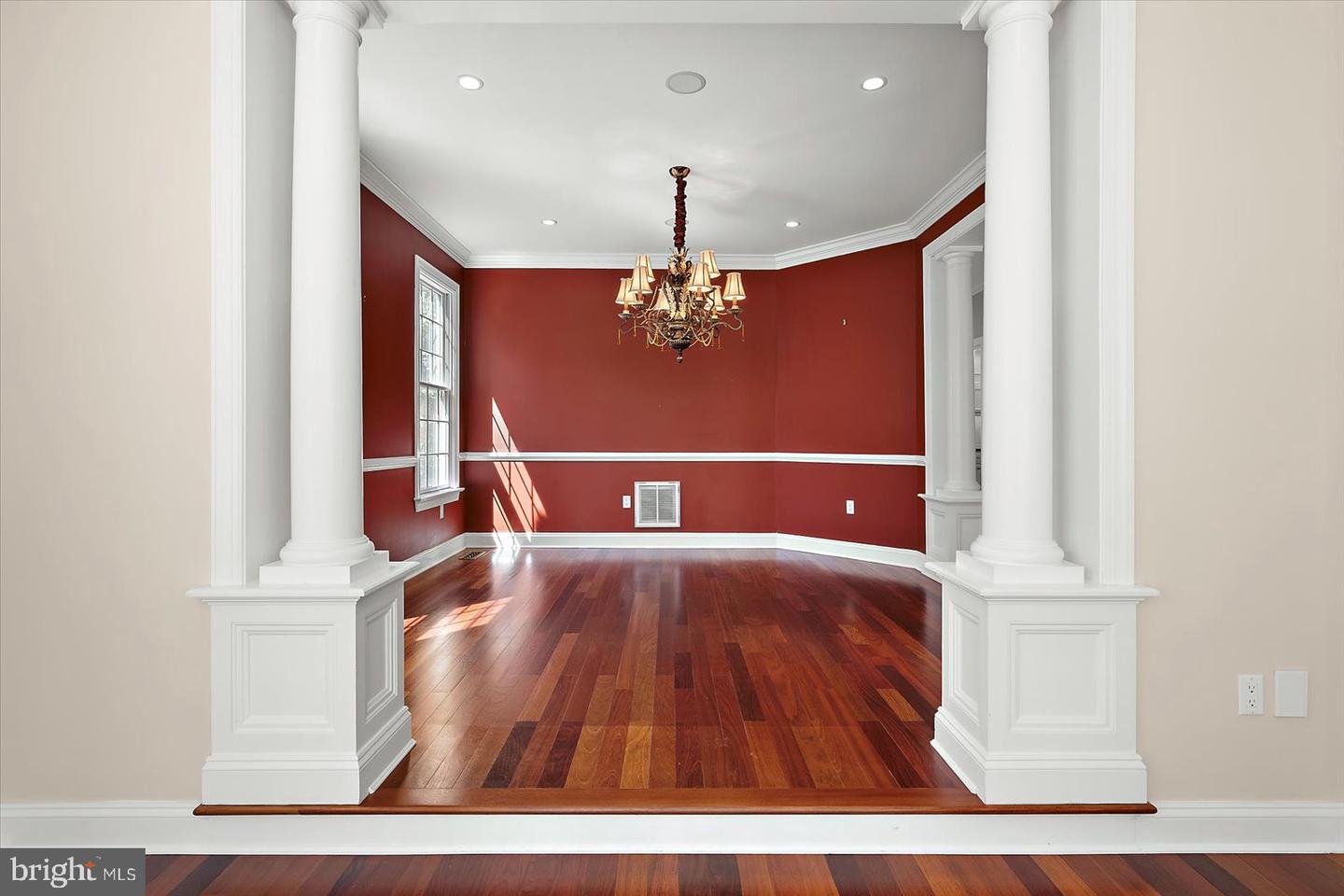 Salisbury, Maryland, 21801, United States, 4 Bedrooms Bedrooms, ,4 BathroomsBathrooms,Residential,For Sale,1874364