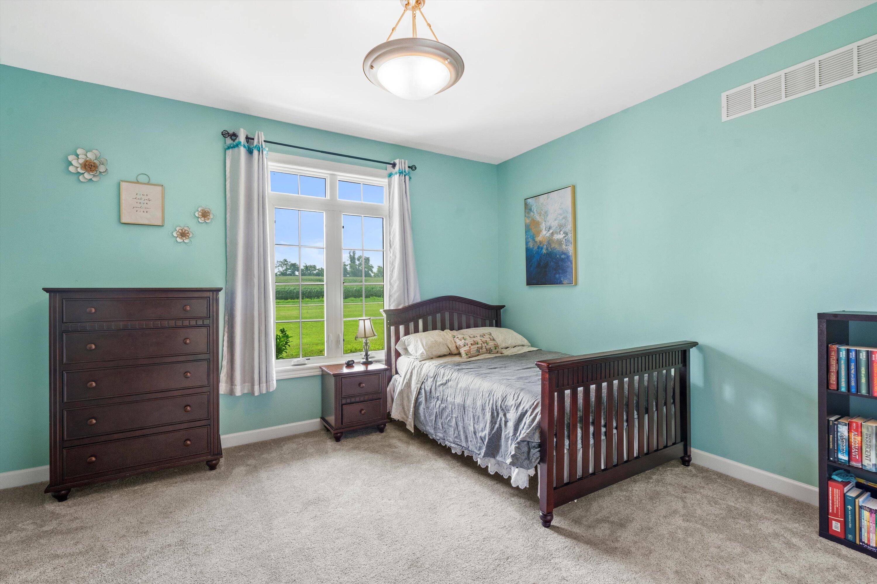 Bloomfield, Wisconsin, 53147, United States, 5 Bedrooms Bedrooms, ,3 BathroomsBathrooms,Residential,For Sale,1921596