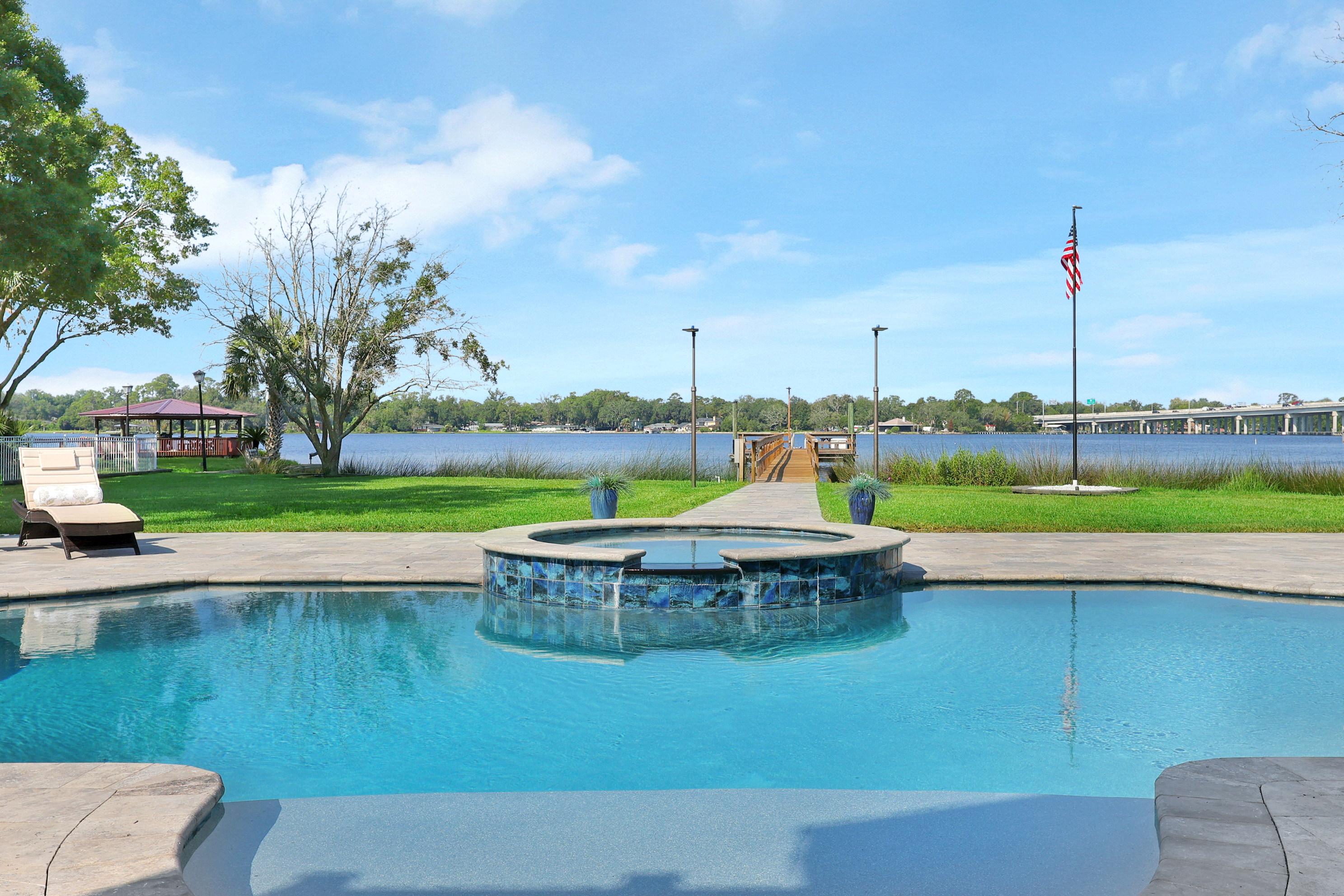  580 Broward Road, Jacksonville, FL, 32218 - 物件實景