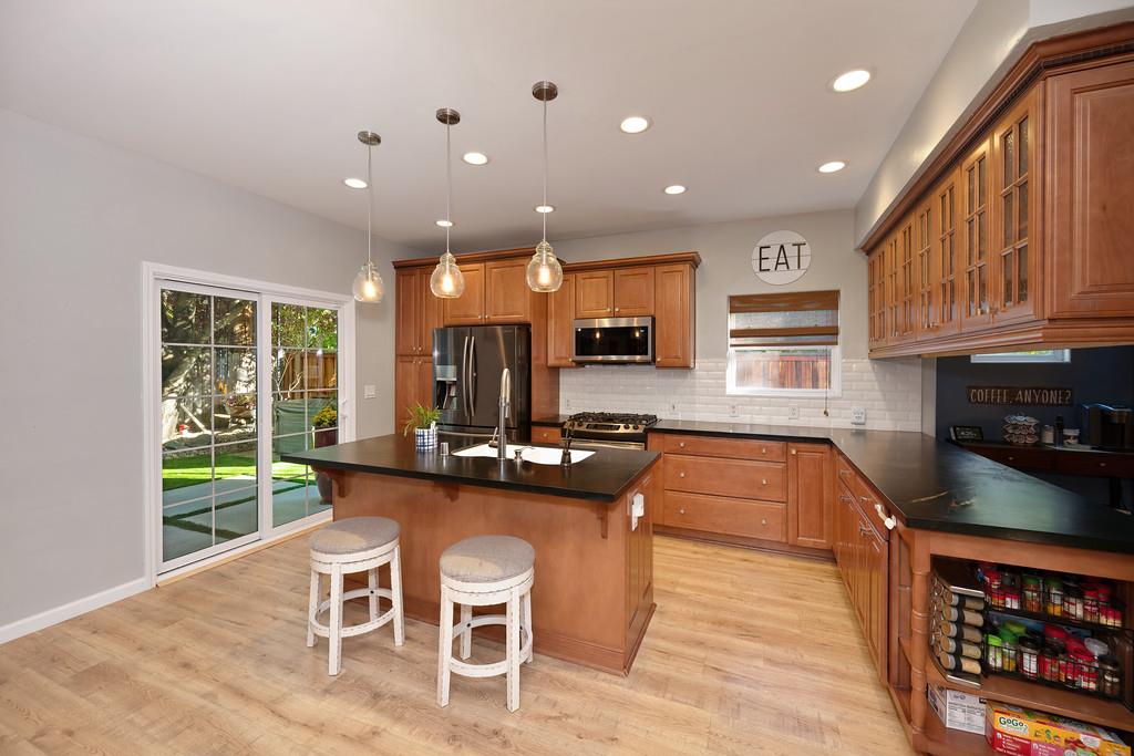 Sacramento, California, 95818, United States, 3 Bedrooms Bedrooms, ,3 BathroomsBathrooms,Residential,For Sale,1954862