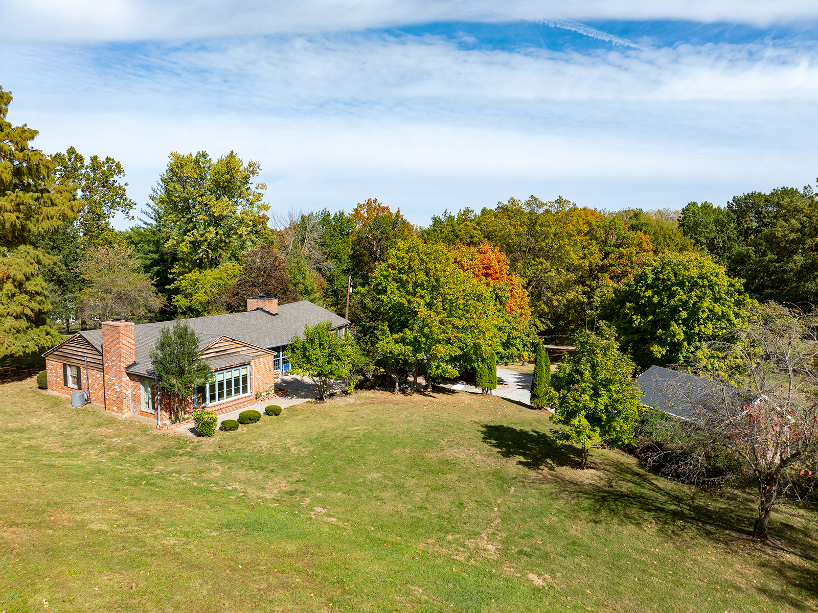 Hannibal, Missouri, 63401, United States, 3 Bedrooms Bedrooms, ,2 BathroomsBathrooms,Residential,For Sale,1981239