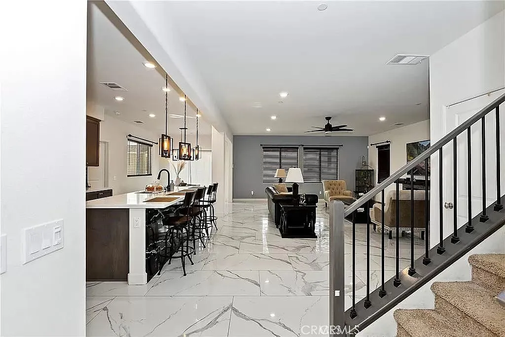 Victorville, California, 92392, United States, 5 Bedrooms Bedrooms, ,4 BathroomsBathrooms,Residential,For Sale,1984455