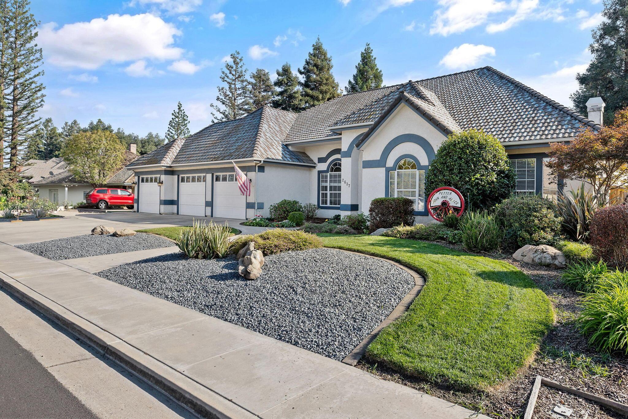 Visalia, California, 93292, United States, 4 Bedrooms Bedrooms, ,3 BathroomsBathrooms,Residential,For Sale,1977045