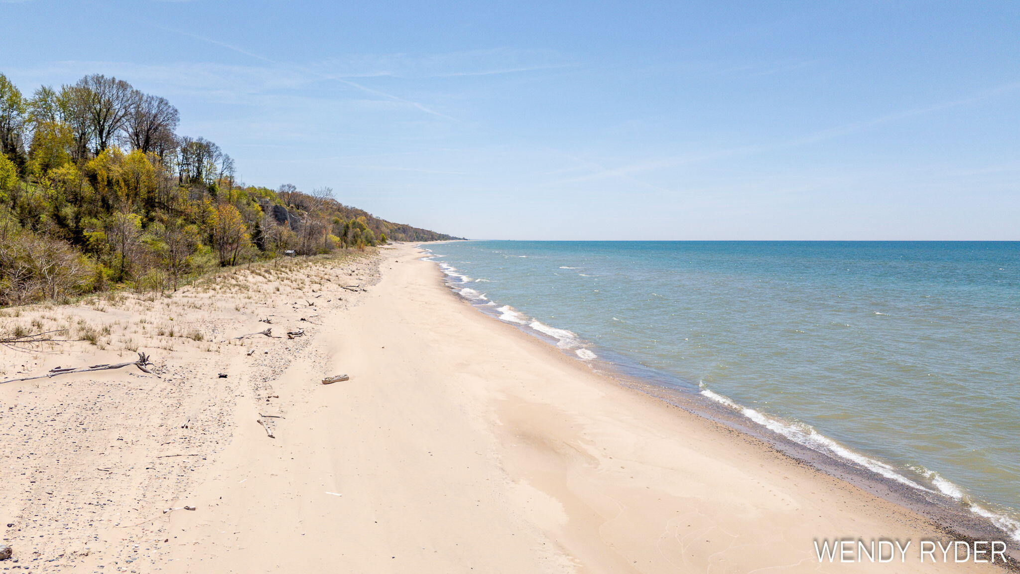 South Haven, Michigan, 49090, United States, 4 Bedrooms Bedrooms, ,4 BathroomsBathrooms,Residential,For Sale,1907418