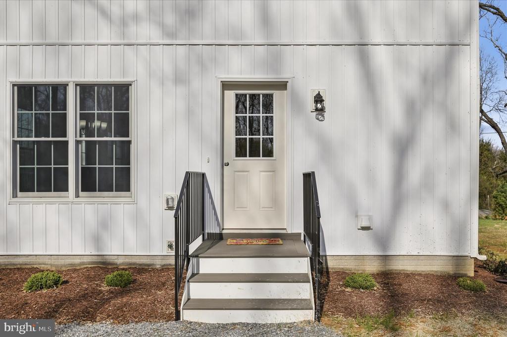 Boyce, Virginia, 22620, United States, 3 Bedrooms Bedrooms, ,3 BathroomsBathrooms,Residential,For Sale,2032757