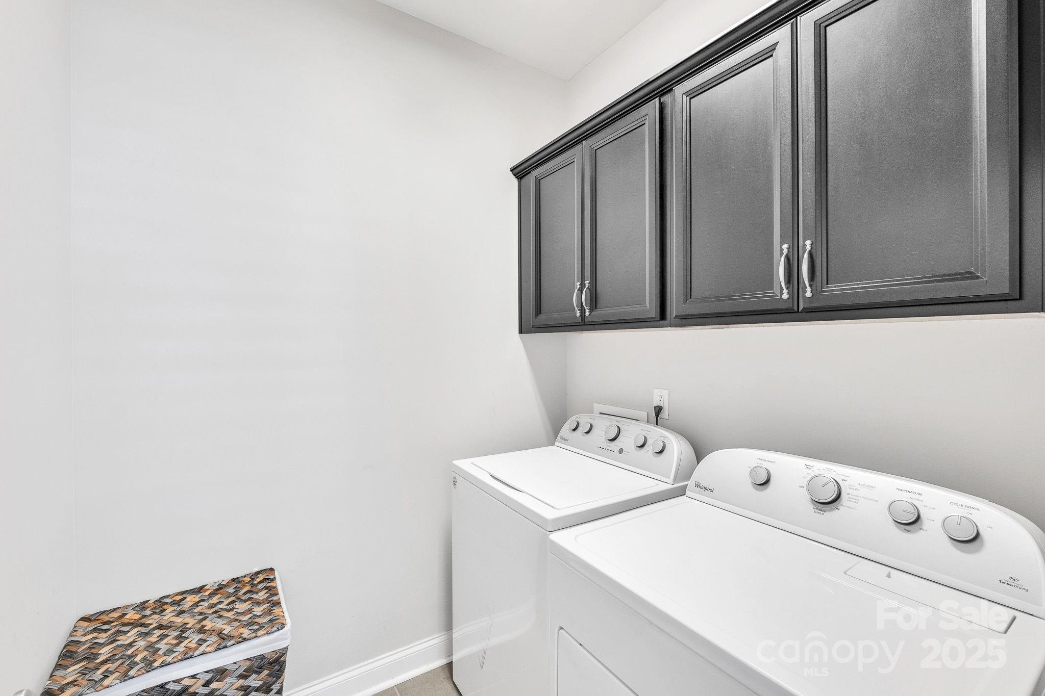 Charlotte, North Carolina, 28206, United States, 3 Bedrooms Bedrooms, ,4 BathroomsBathrooms,Residential,For Sale,1778034