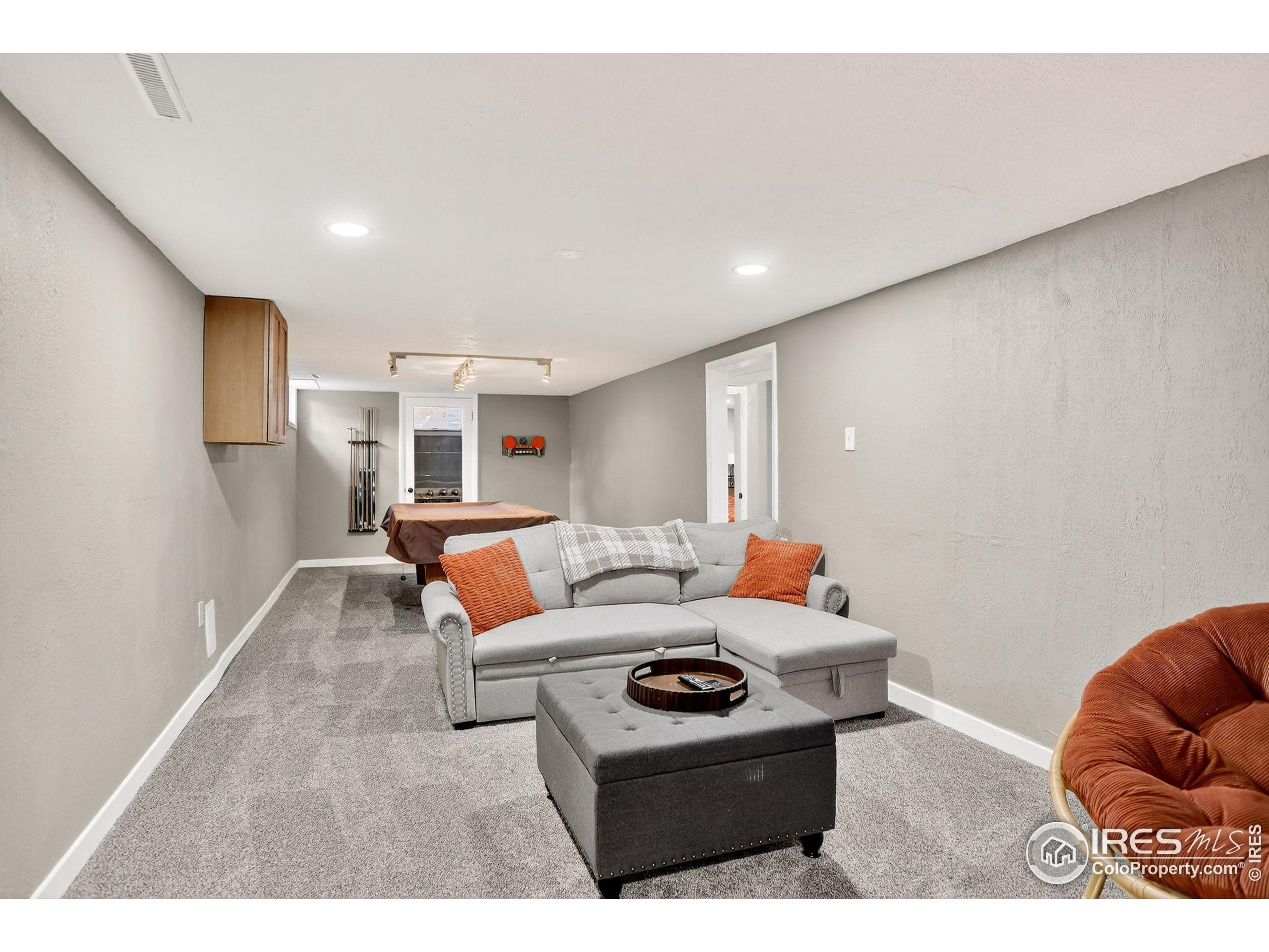 Longmont, Colorado, 80501, United States, 3 Bedrooms Bedrooms, ,1 BathroomBathrooms,Residential,For Sale,1948840