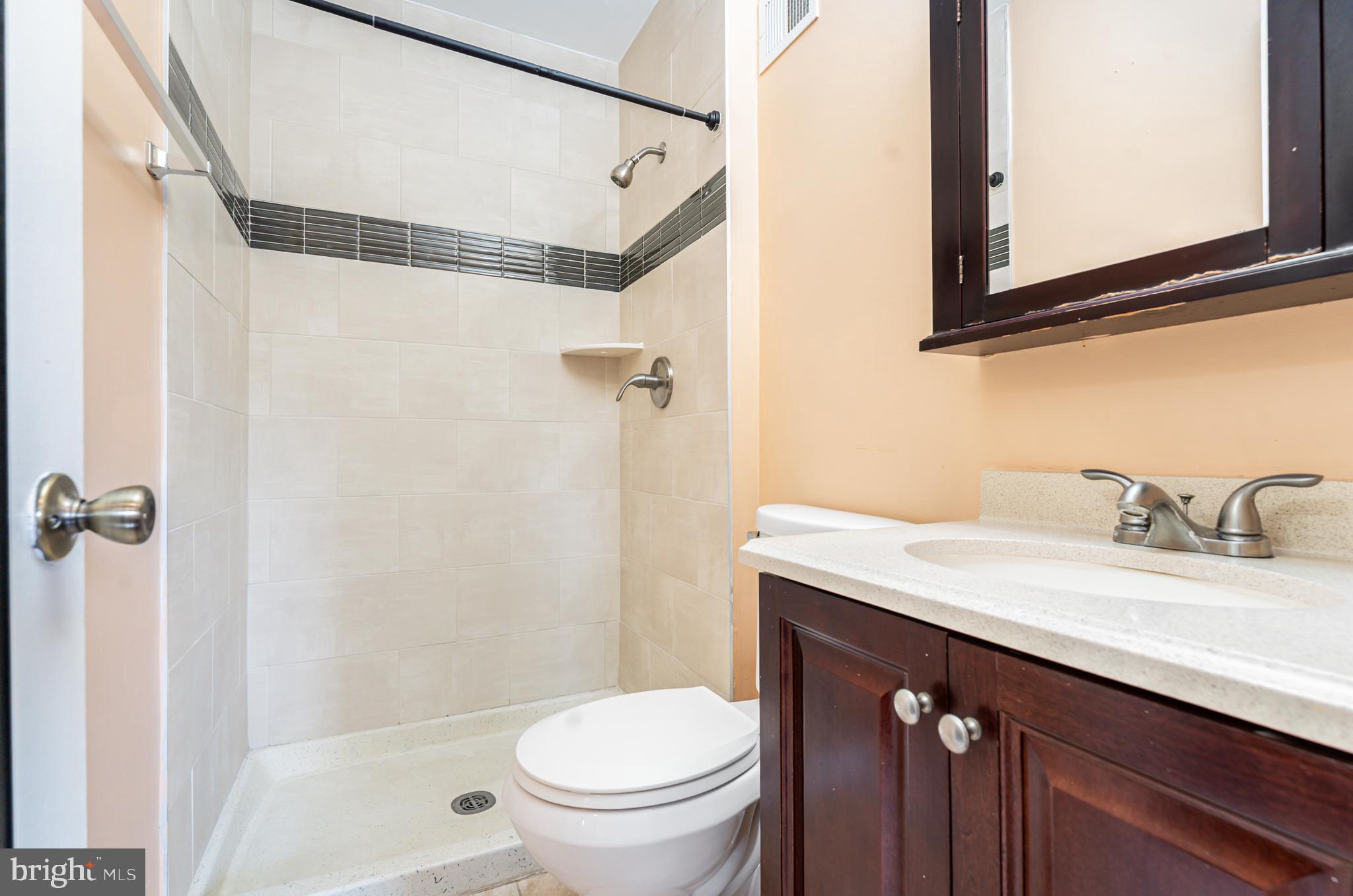 Lorton, Virginia, 22079, United States, 3 Bedrooms Bedrooms, ,4 BathroomsBathrooms,Residential,For Sale,1980016