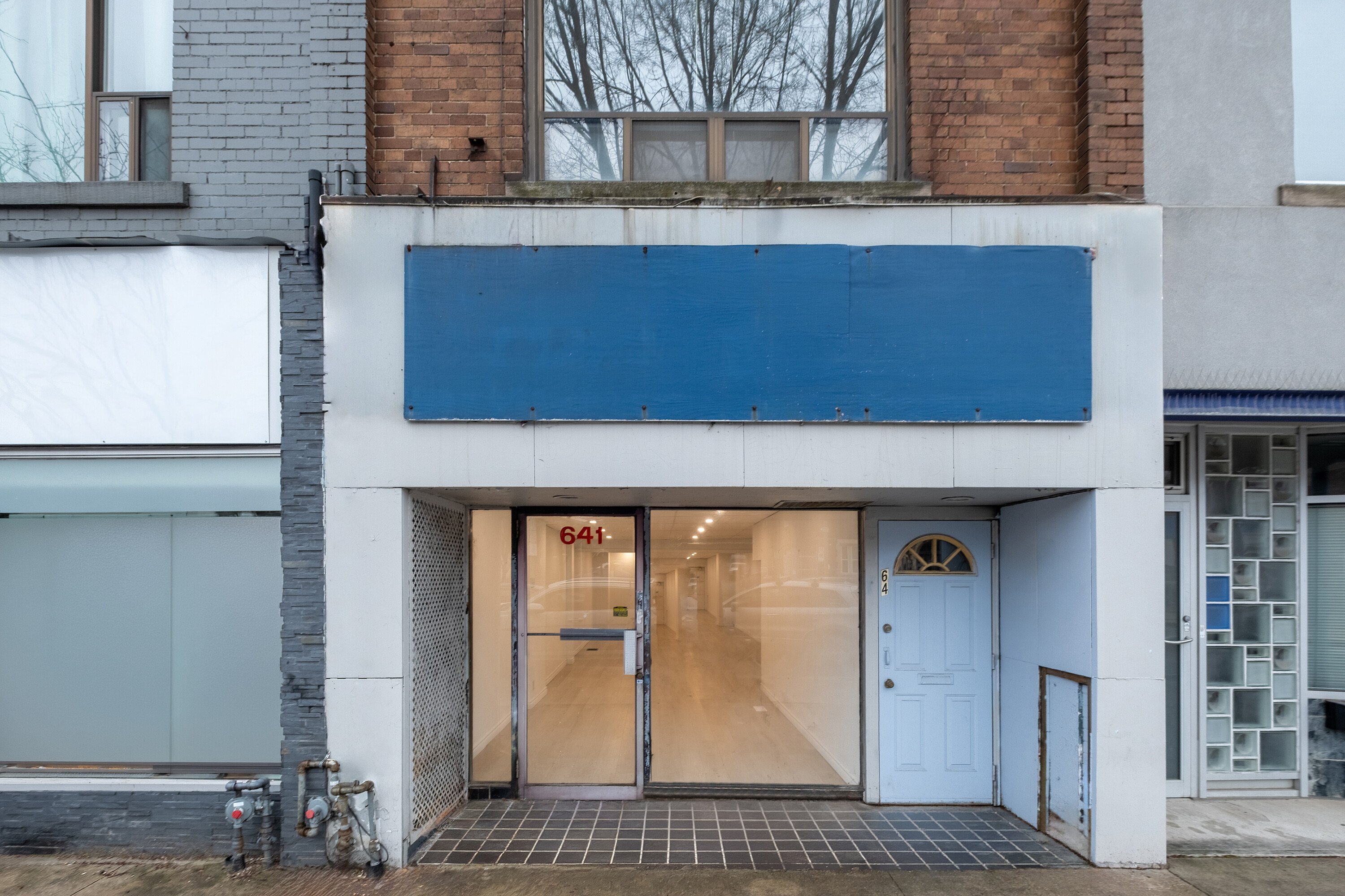  641 St Clair Ave W - 物件實景