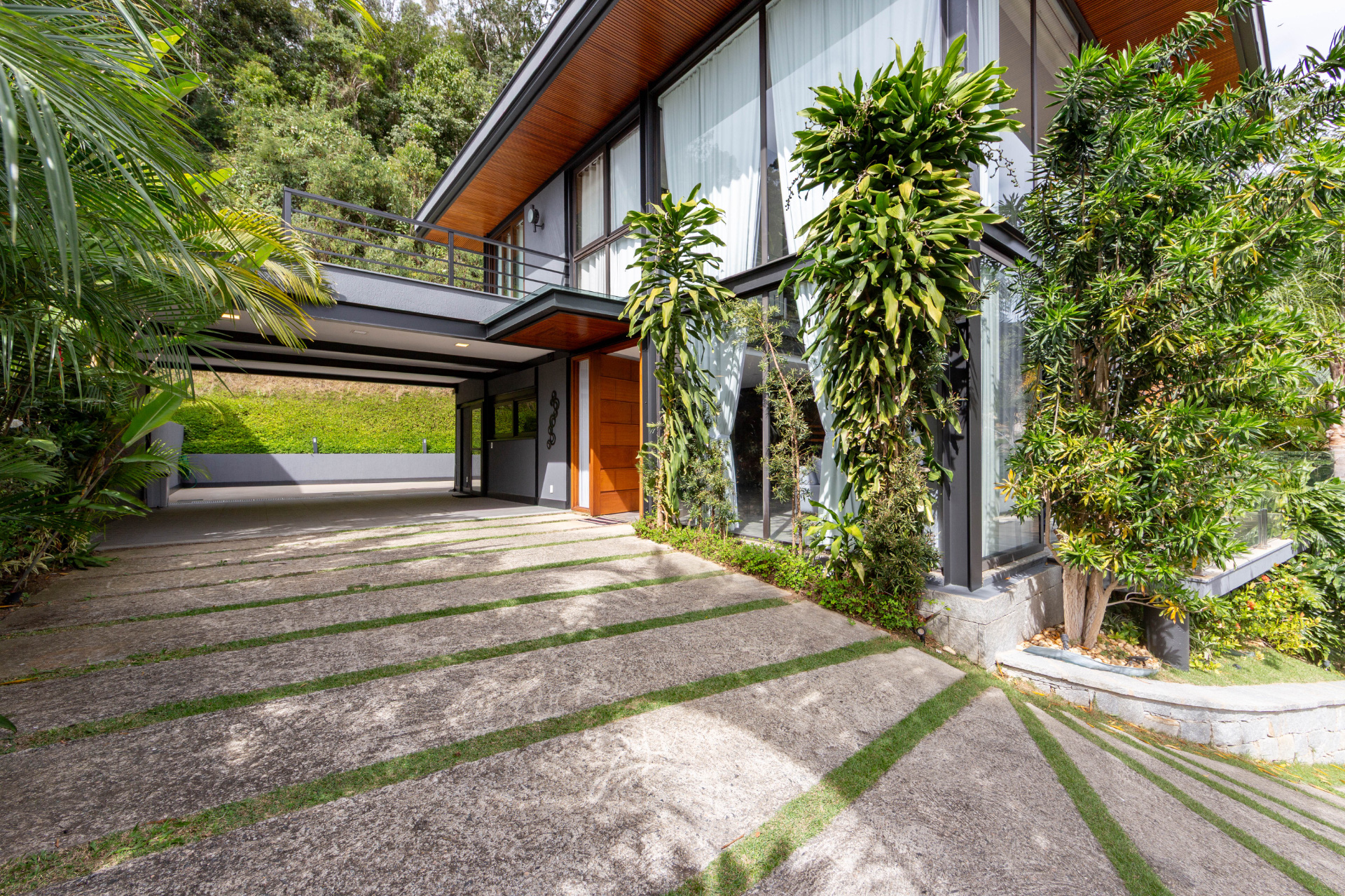  Single-story residence with four suites in a high-standard condominium - 物件實景
