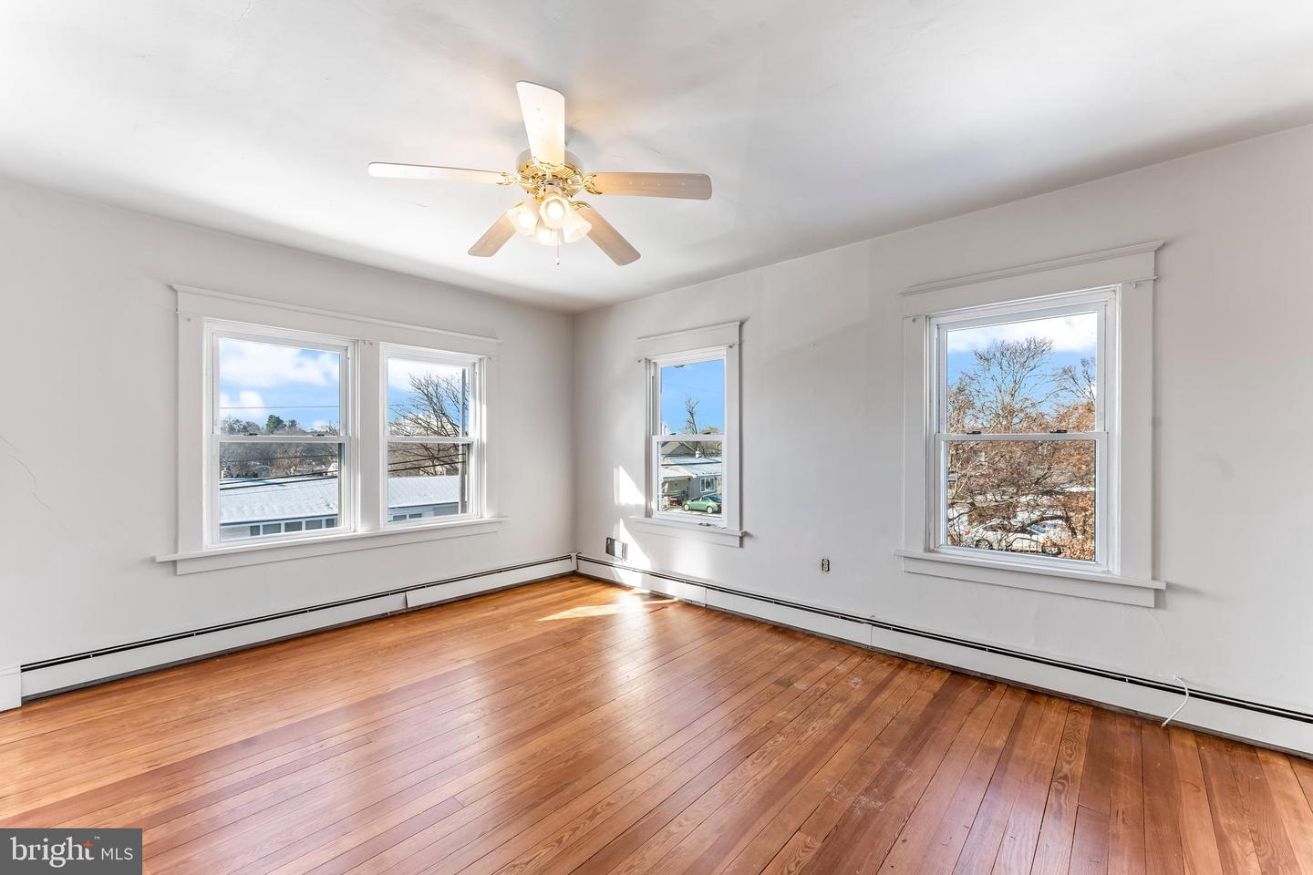 Horsham, Pennsylvania, 19044, United States, 4 Bedrooms Bedrooms, ,2 BathroomsBathrooms,Residential,For Sale,1877025
