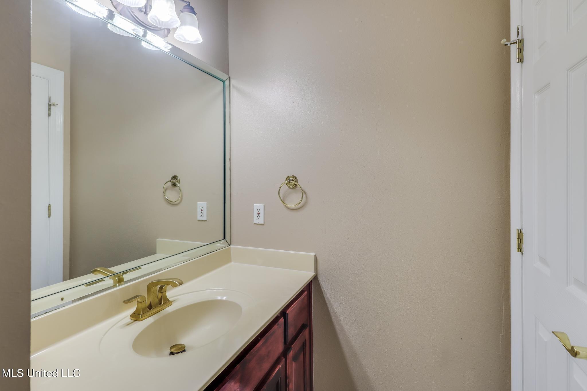 Saucier, Mississippi, 39574, United States, 4 Bedrooms Bedrooms, ,3 BathroomsBathrooms,Residential,For Sale,1927424