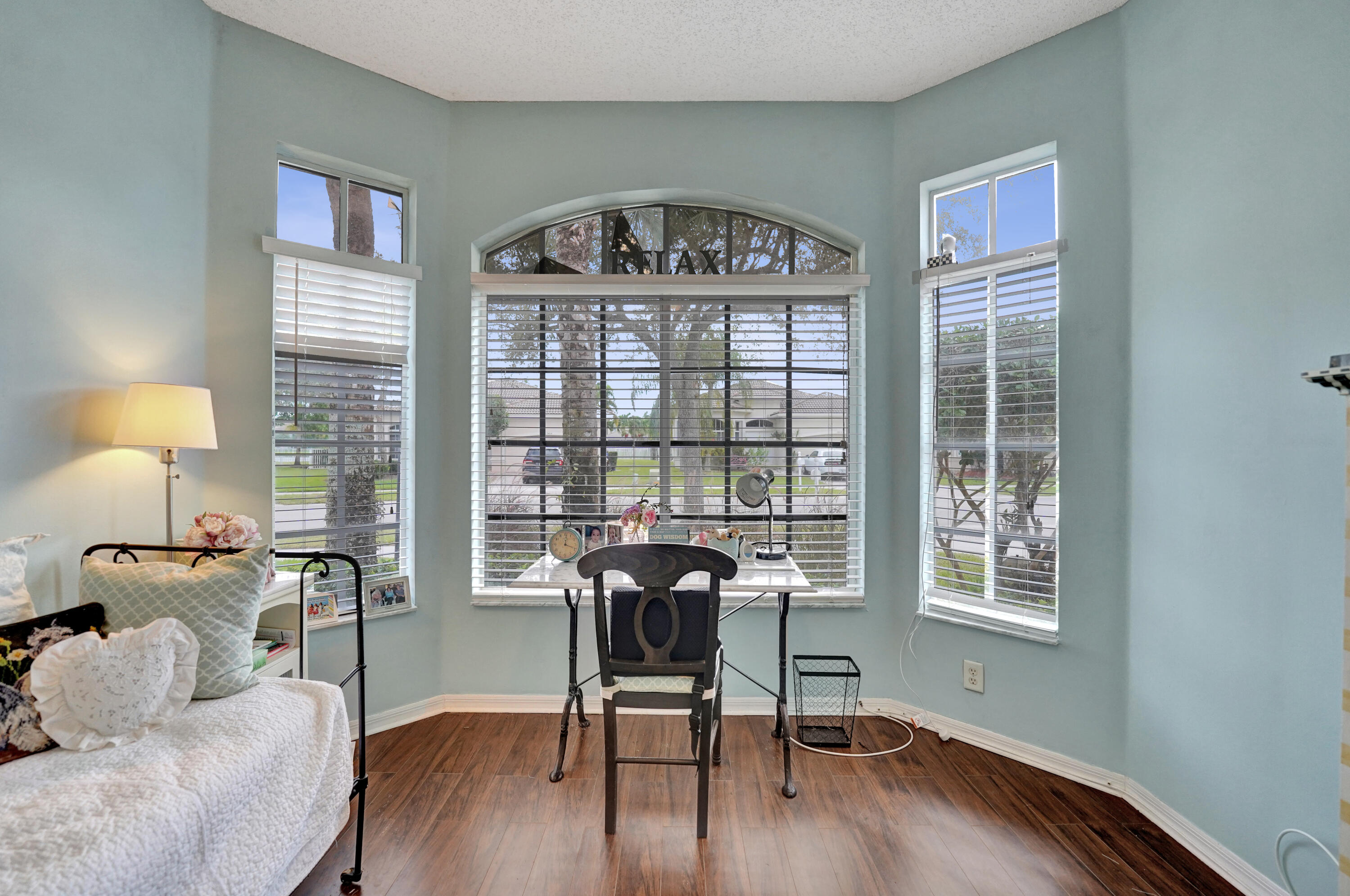 Pembroke Pines, Florida, 33332, United States, 3 Bedrooms Bedrooms, ,2 BathroomsBathrooms,Residential,For Sale,1987784