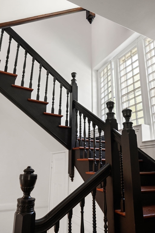 Cambridge, Massachusetts, 02138, United States, 6 Bedrooms Bedrooms, ,4 BathroomsBathrooms,Residential,For Sale,1947973