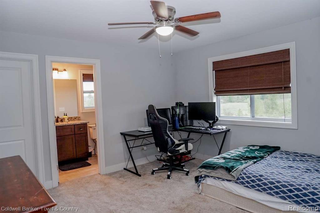 Brighton, Michigan, 48114, United States, 4 Bedrooms Bedrooms, ,5 BathroomsBathrooms,Residential,For Sale,1837893