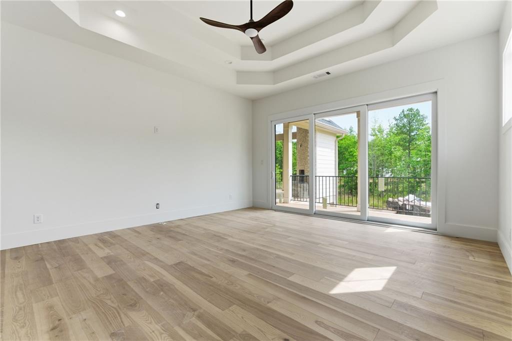 Newnan, Georgia, 30265, United States, 4 Bedrooms Bedrooms, ,5 BathroomsBathrooms,Residential,For Sale,2048163