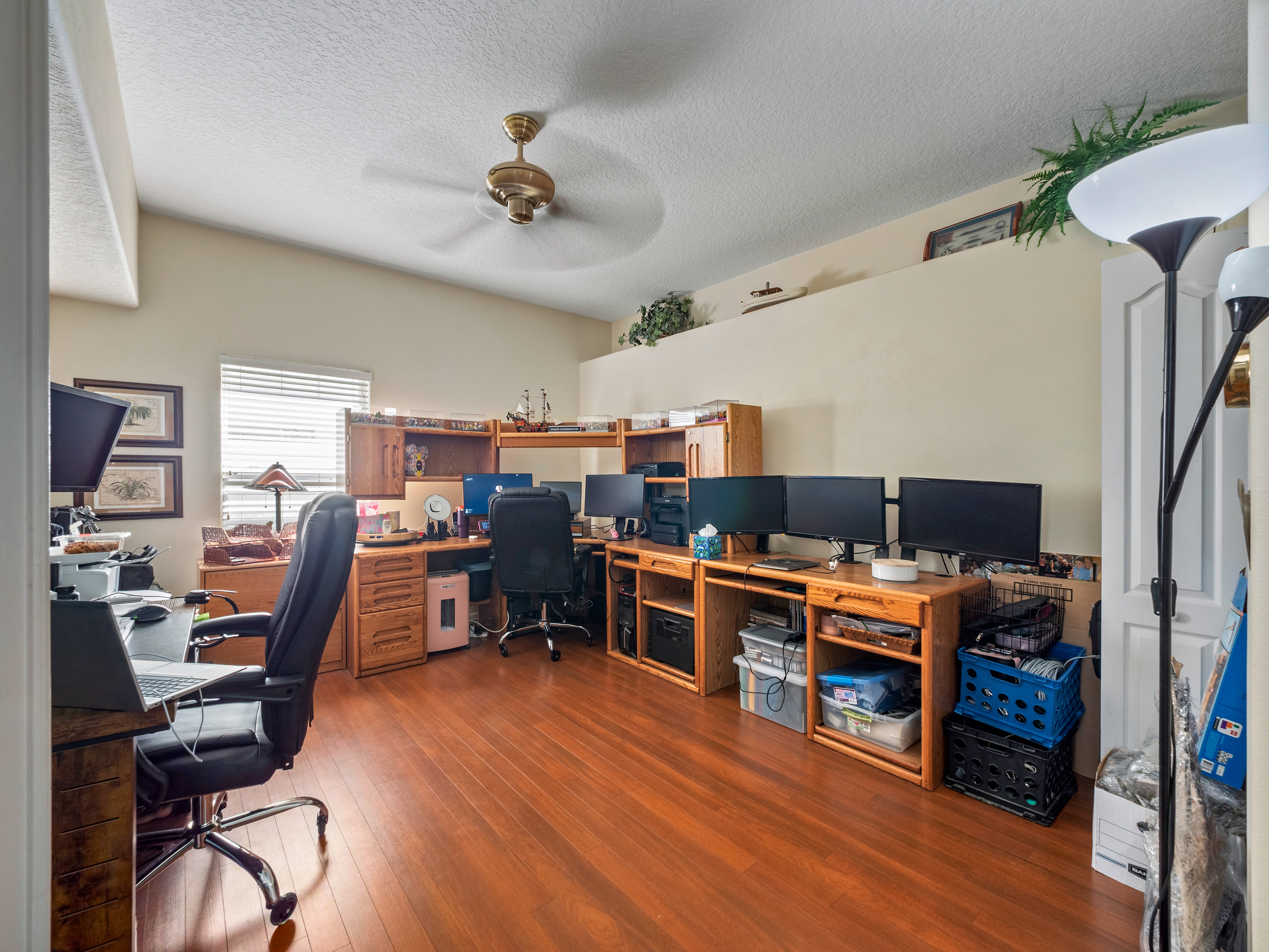 Winter Garden, Florida, 34787, United States, 4 Bedrooms Bedrooms, ,2 BathroomsBathrooms,Residential,For Sale,1915487