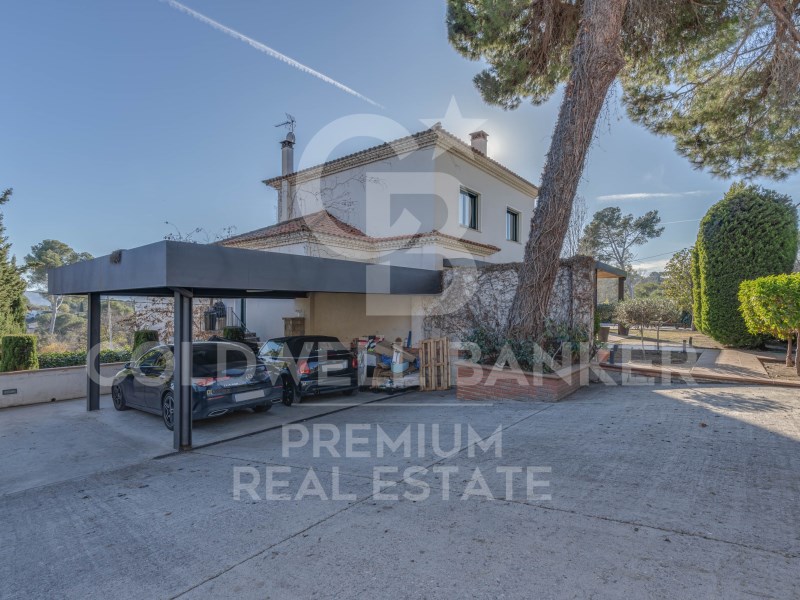 Barcelona, Cerdanyola del Vall?s, Bellaterra Barce, Cerdanyola del Vallès, Catalonia, ES, 3 Bedrooms Bedrooms, ,4 BathroomsBathrooms,Residential,For Sale,Barcelona, Cerdanyola del Vall?s, Bellaterra Barce,1612402