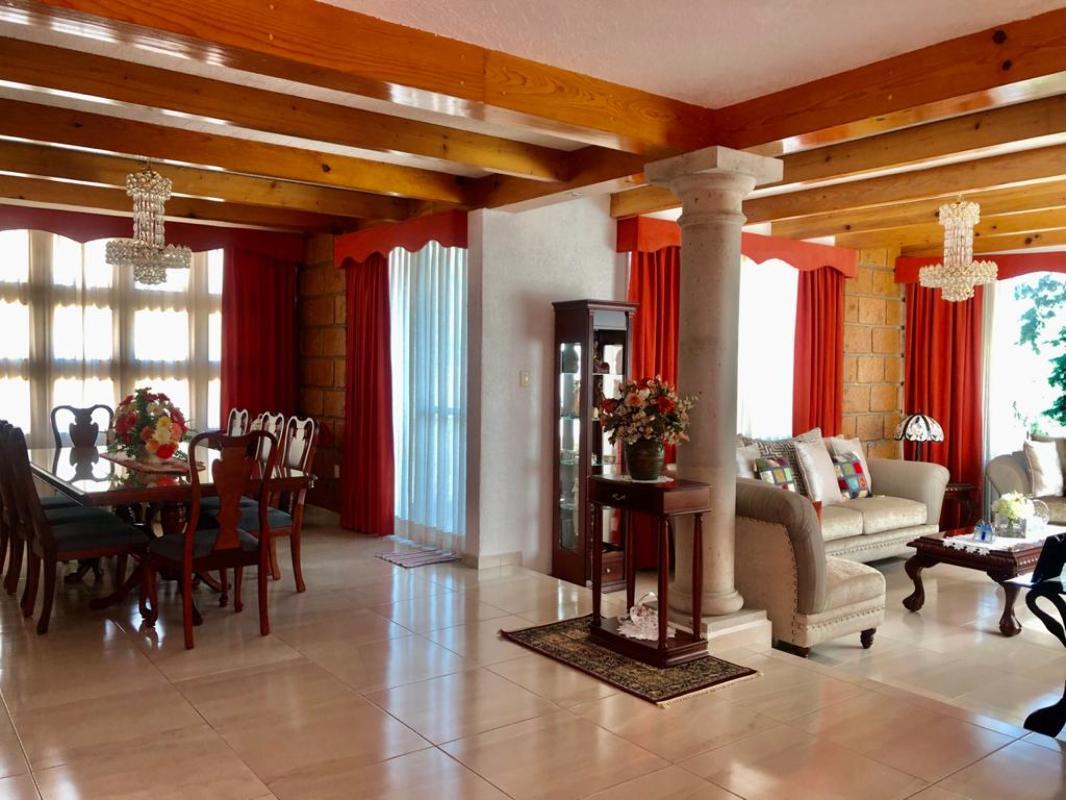 Ca?adas, Atizapán de Zaragoza, Estado de México, 52959, Mexico, 4 Bedrooms Bedrooms, ,3 BathroomsBathrooms,Residential,For Sale,Ca?adas,1443770