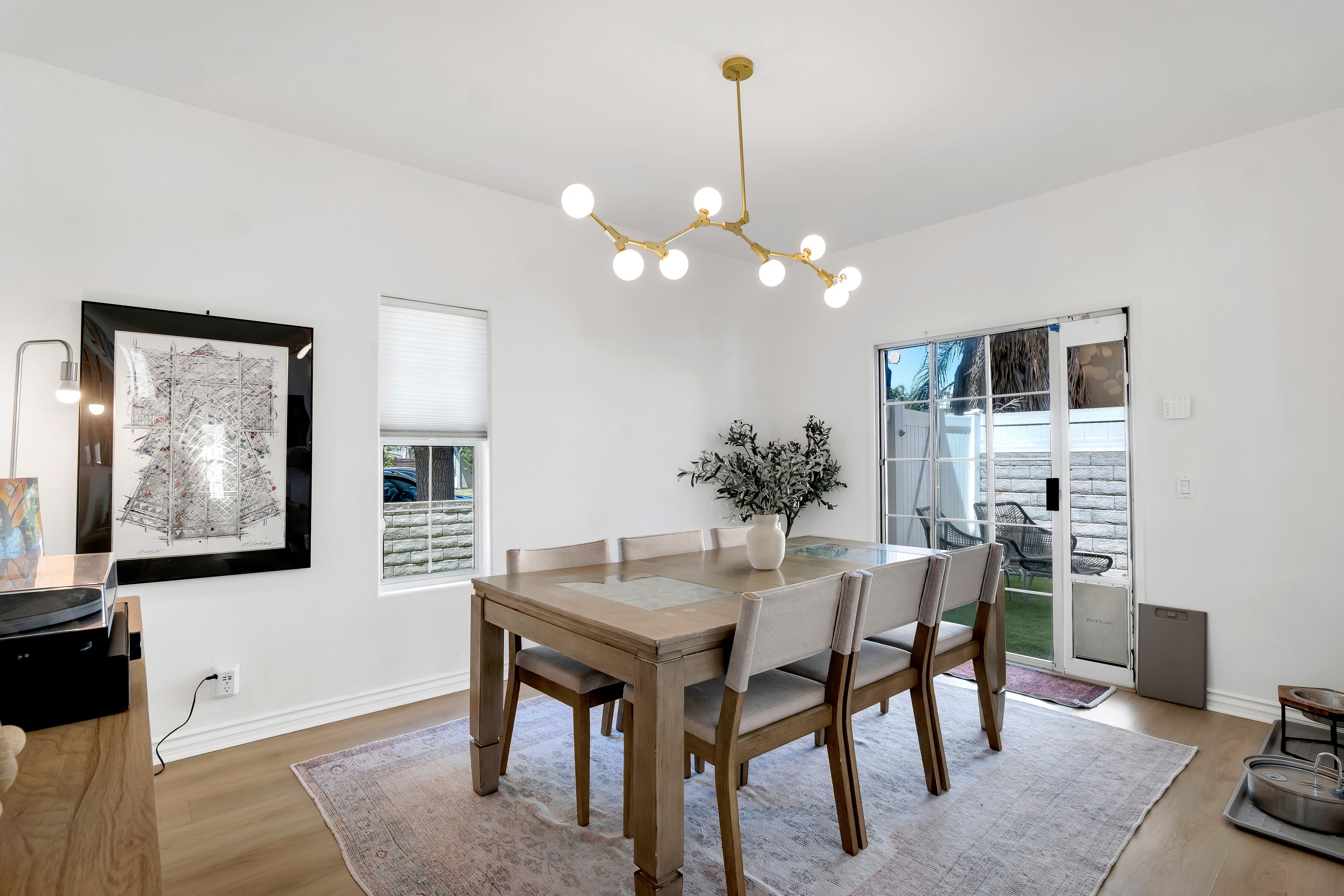 18316 Keswick Street, Reseda - 物件實景
