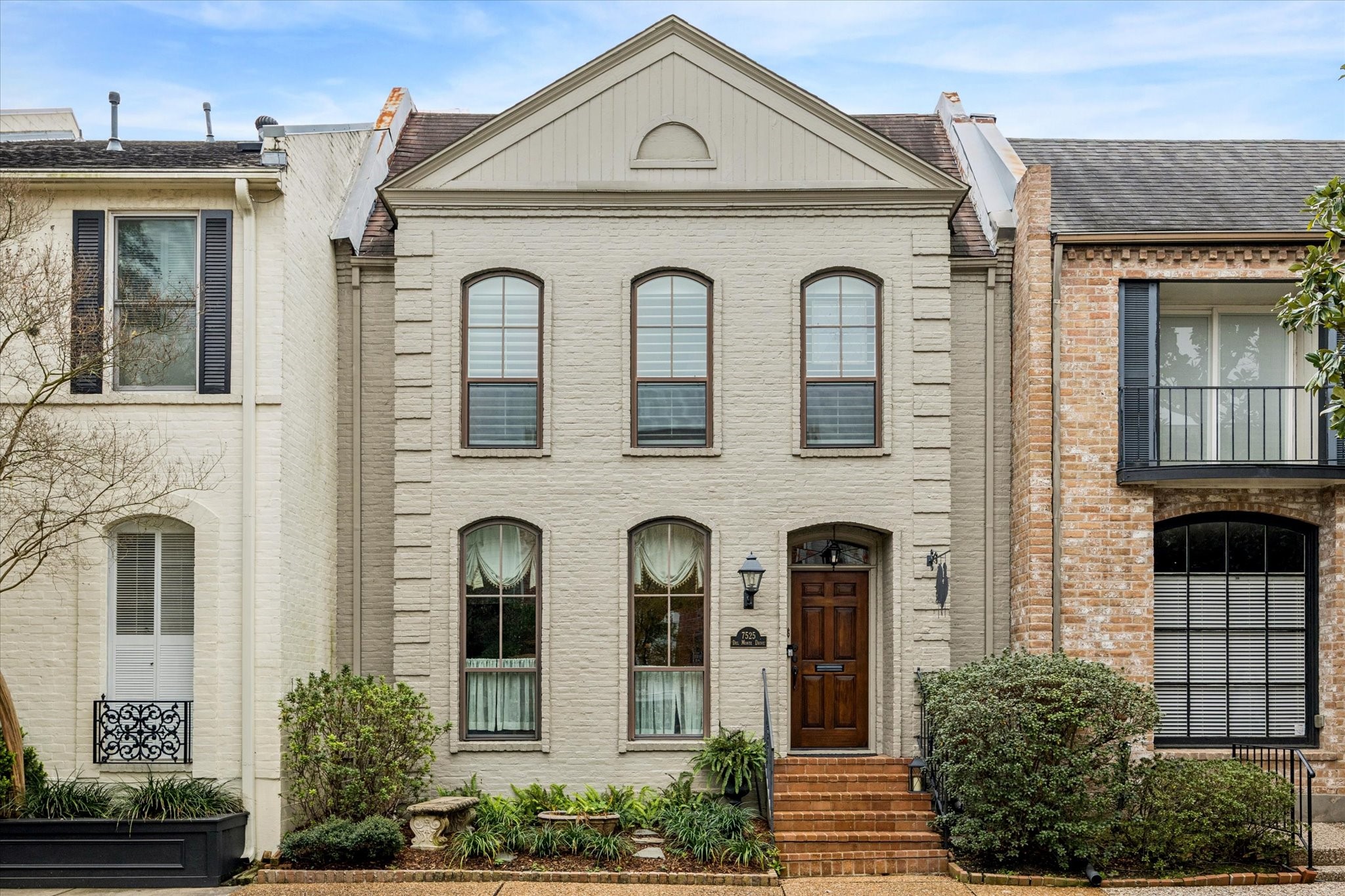  7525 Del Monte Drive - 物件實景