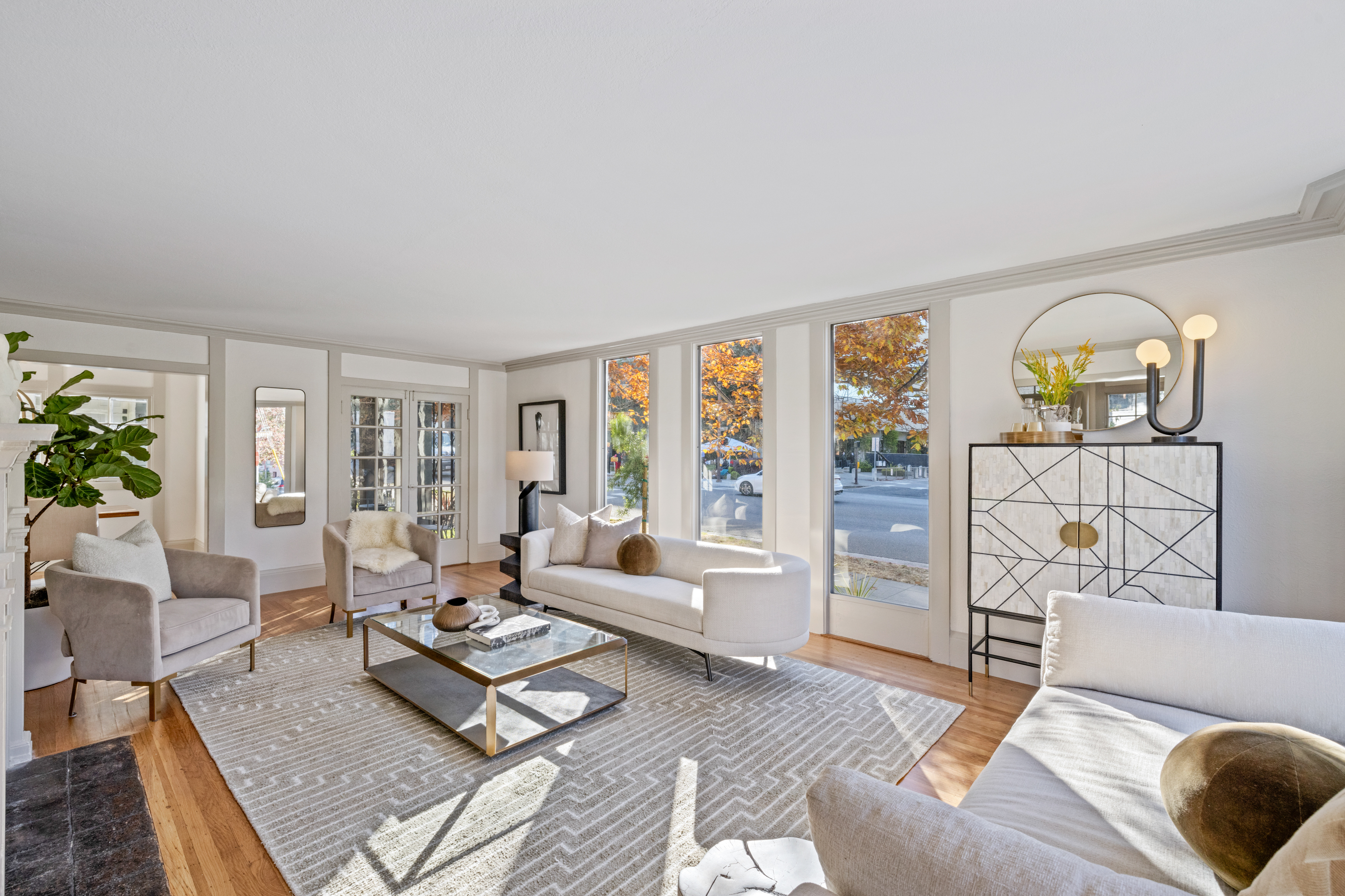  Classic Berkeley Charm Meets Versatility: Elmwood Home Plus Duplex - 物件實景