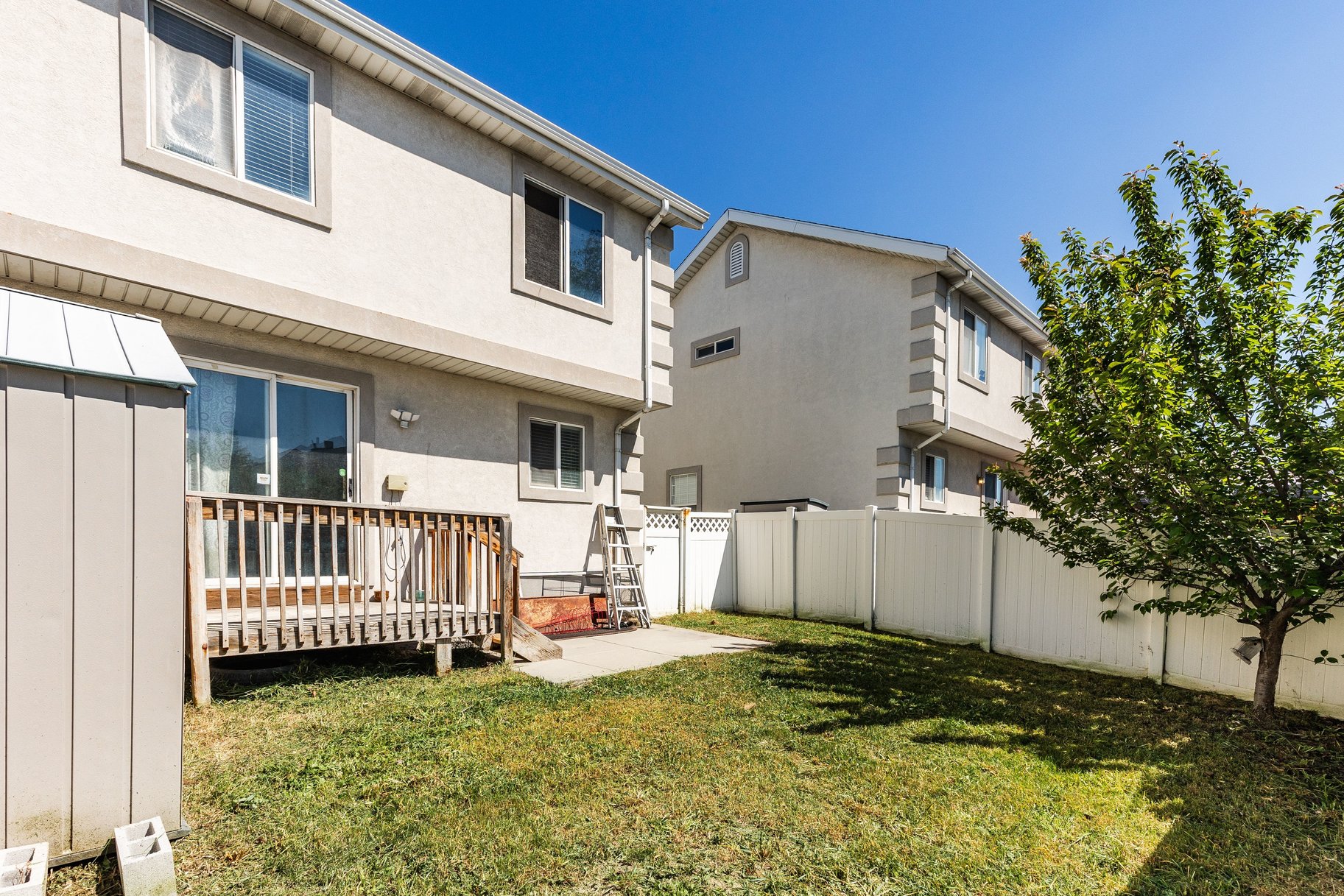  Your Perfect Townhome: Spacious Layout, Finished Basement & Relaxing Back Patio - 物件實景