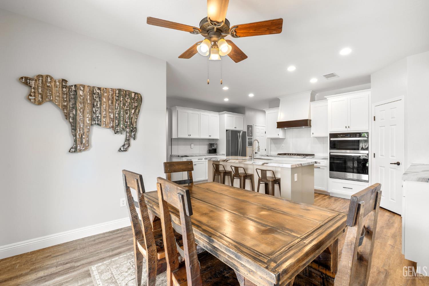 Bakersfield, California, 93312, United States, 3 Bedrooms Bedrooms, ,2 BathroomsBathrooms,Residential,For Sale,1989296