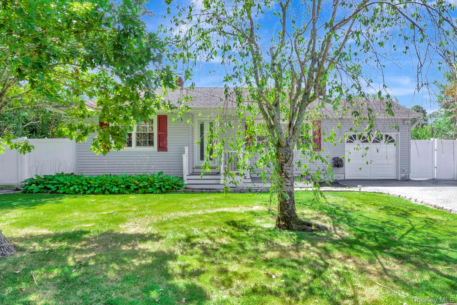 Shirley, New York, 11967, United States, 4 Bedrooms Bedrooms, ,4 BathroomsBathrooms,Residential,For Sale,1924990