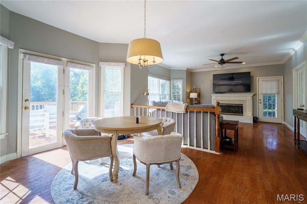 Glen Carbon, Illinois, 62034, United States, 5 Bedrooms Bedrooms, ,4 BathroomsBathrooms,Residential,For Sale,1977133