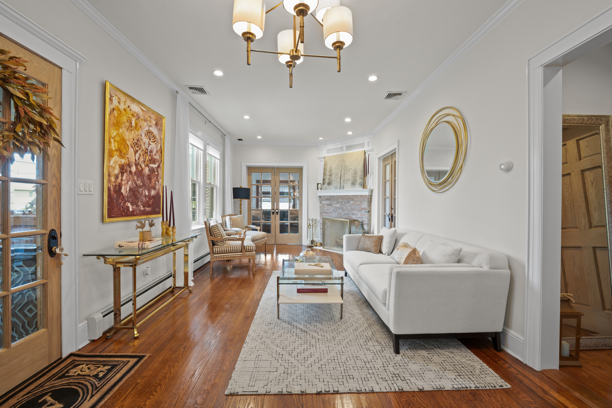 Oceanside, New York, 11572, United States, 3 Bedrooms Bedrooms, ,2 BathroomsBathrooms,Residential,For Sale,1928252