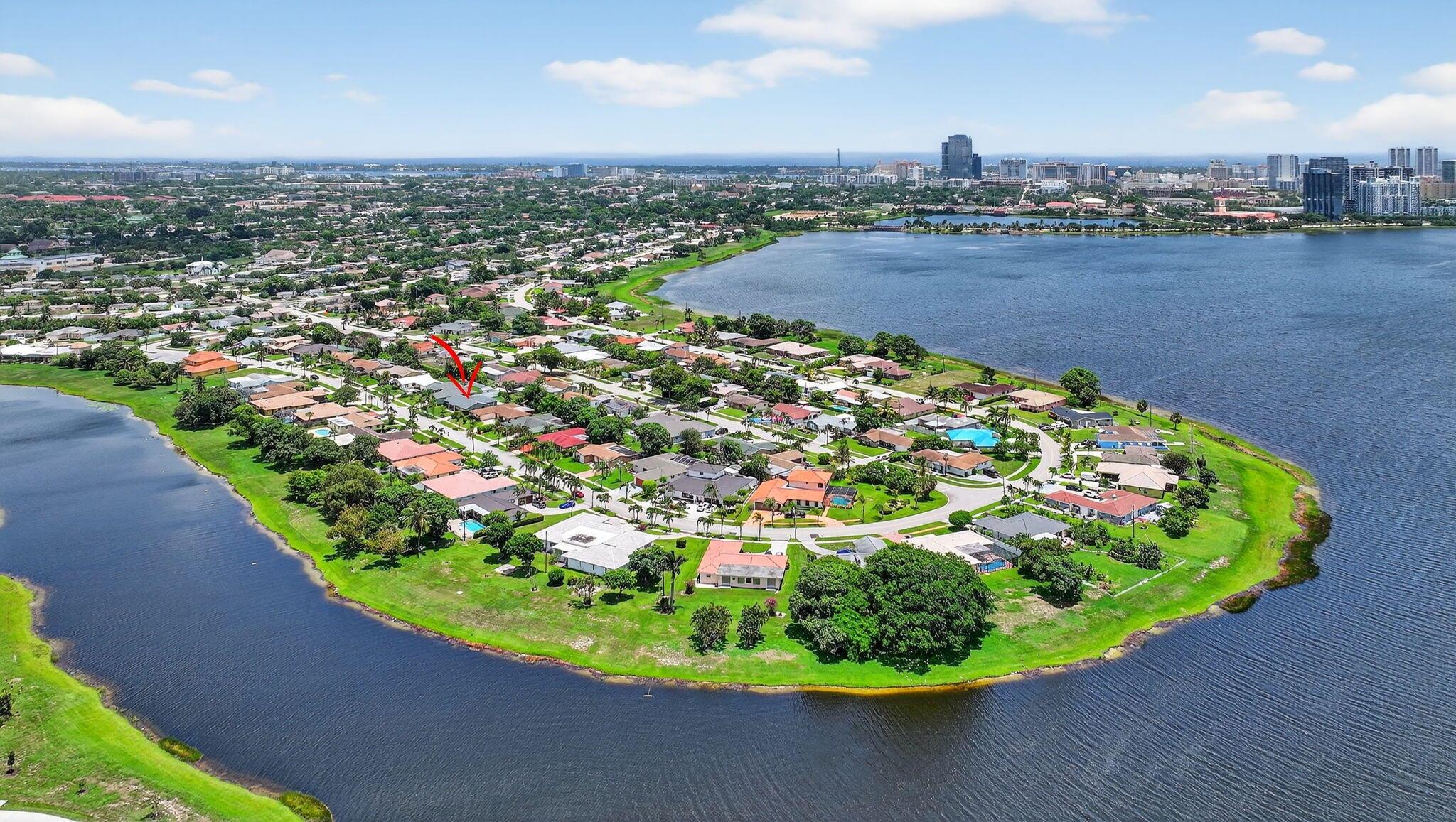 West Palm Beach, Florida, 33401, United States, 4 Bedrooms Bedrooms, ,2 BathroomsBathrooms,Residential,For Sale,1975982