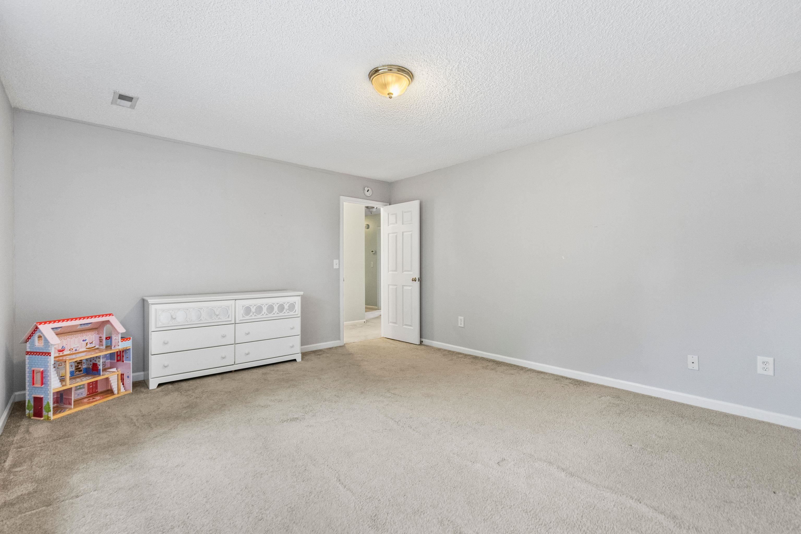 Boiling Springs, South Carolina, 29316, United States, 5 Bedrooms Bedrooms, ,4 BathroomsBathrooms,Residential,For Sale,1977700