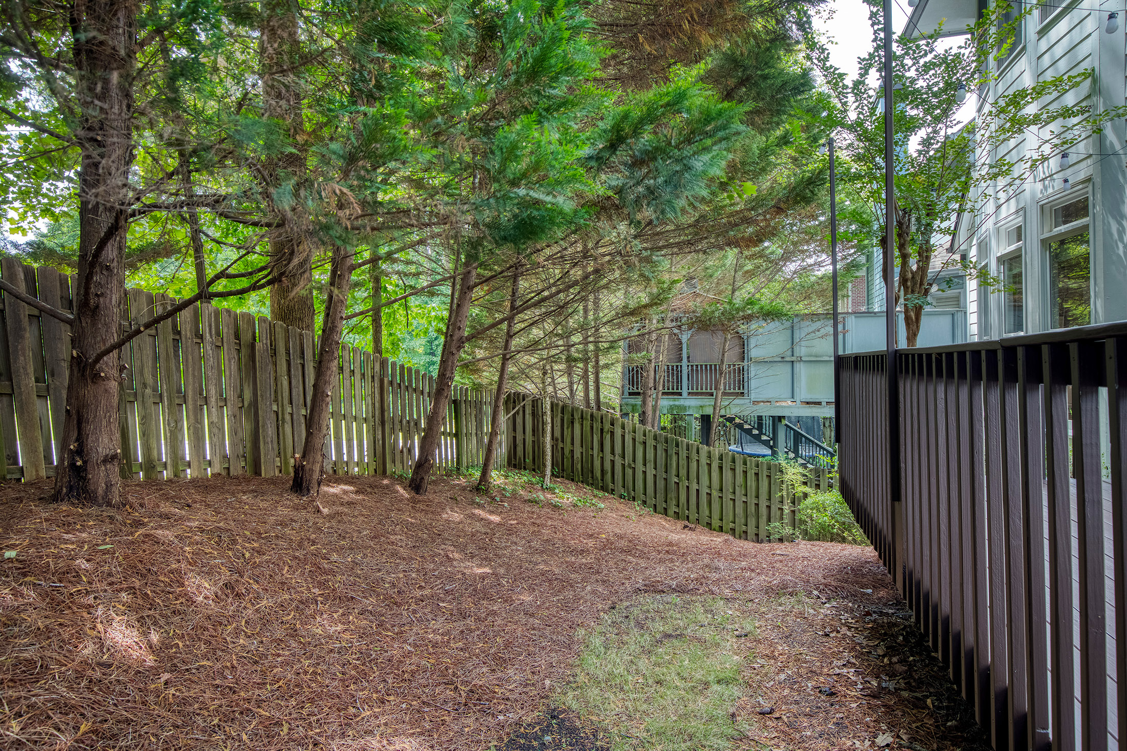  Recently Updated Four Bedroom Home in Gated Brookhaven Community - 物件實景