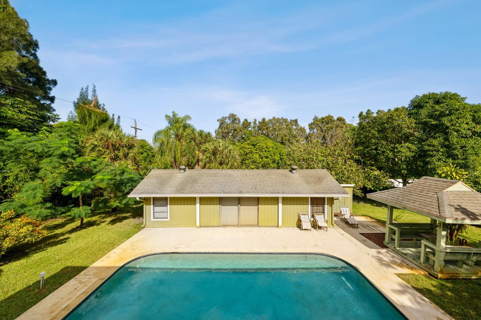 Haverhill, Florida, 33415, United States, 4 Bedrooms Bedrooms, ,4 BathroomsBathrooms,Residential,For Sale,1848793