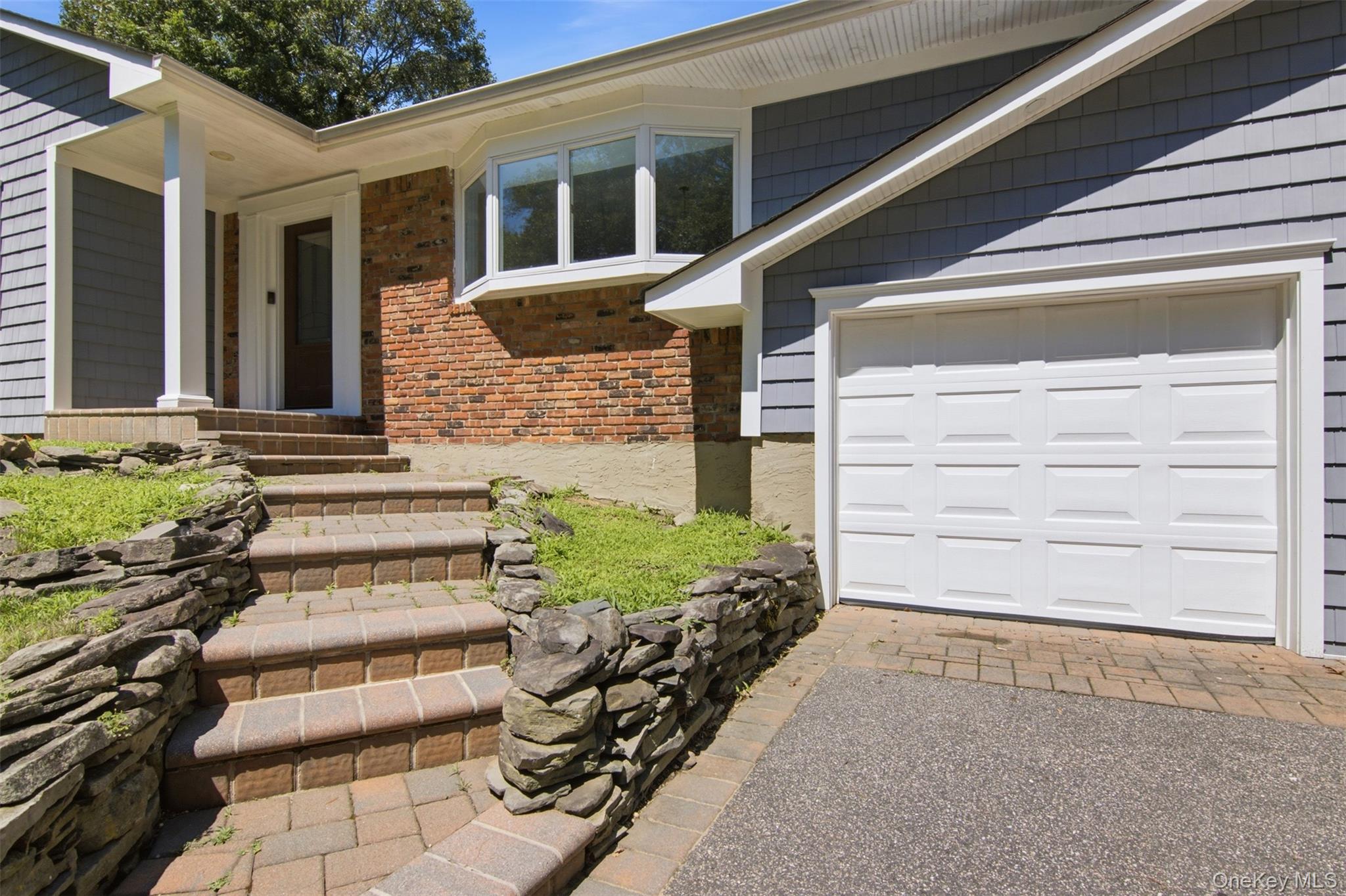  18 Millet Street, Dix Hills, NY, 11746 - 物件實景