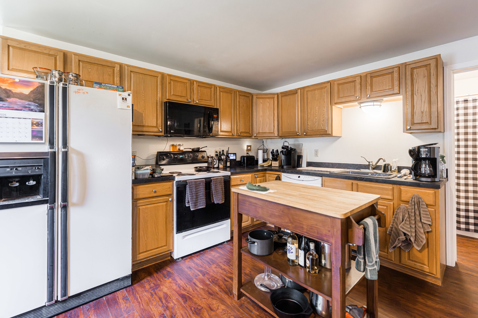Hinckley, Illinois, 60520, United States, 3 Bedrooms Bedrooms, ,2 BathroomsBathrooms,Residential,For Sale,1921683