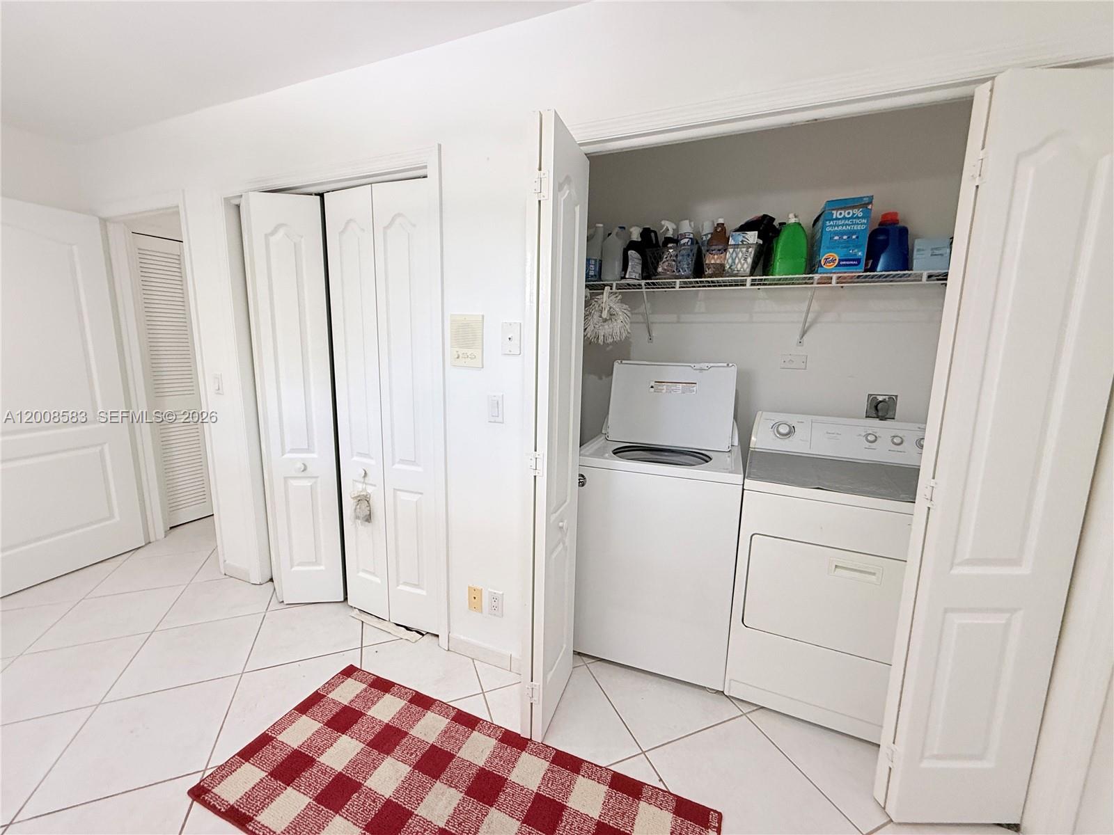 Miami, Florida, 33175, United States, 5 Bedrooms Bedrooms, ,3 BathroomsBathrooms,Residential,For Sale,2040426
