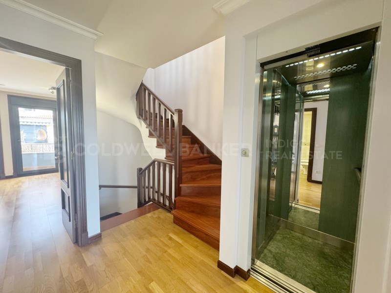 Pontevedra, Vigo, Castrelos - S?rdoma, S?rdoma Pon, Vigo, Galicia, ES, 4 Bedrooms Bedrooms, ,4 BathroomsBathrooms,Residential,For Sale,Pontevedra, Vigo, Castrelos - S?rdoma, S?rdoma Pon,1479301