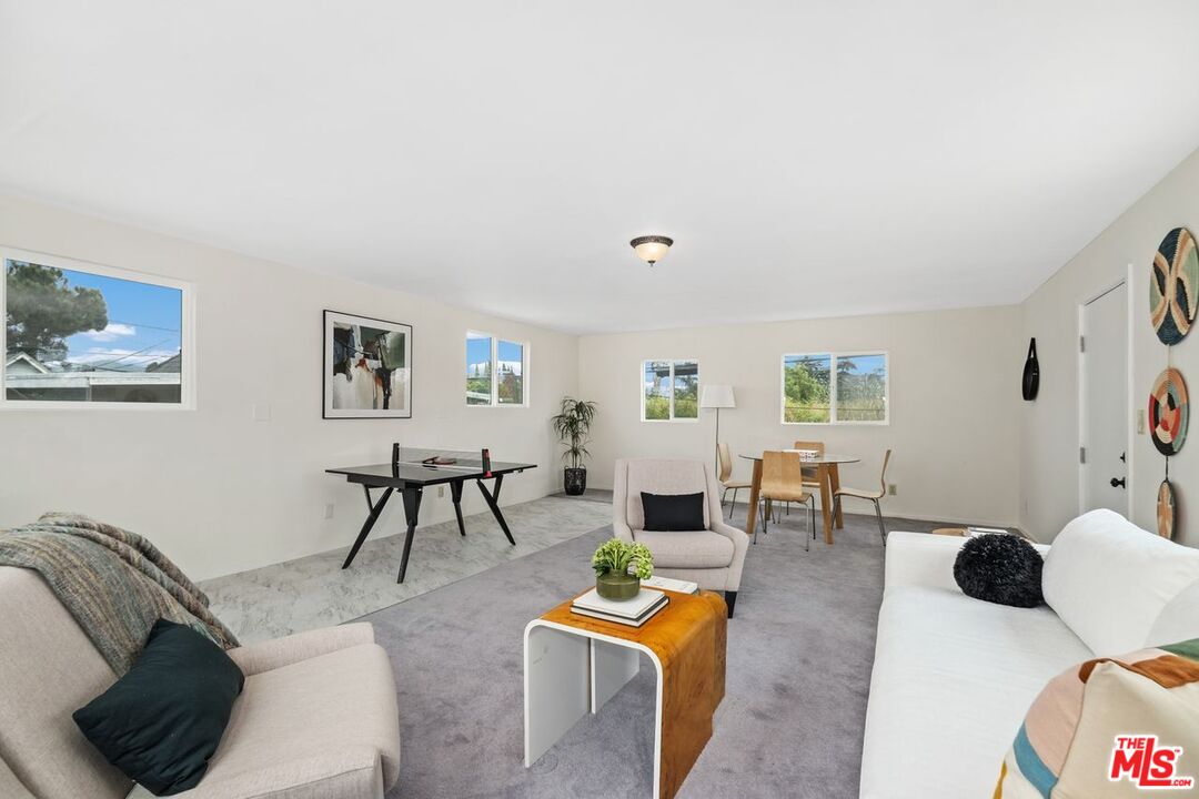 Los Angeles, California, 90004, United States, 4 Bedrooms Bedrooms, ,3 BathroomsBathrooms,Residential,For Sale,1785182