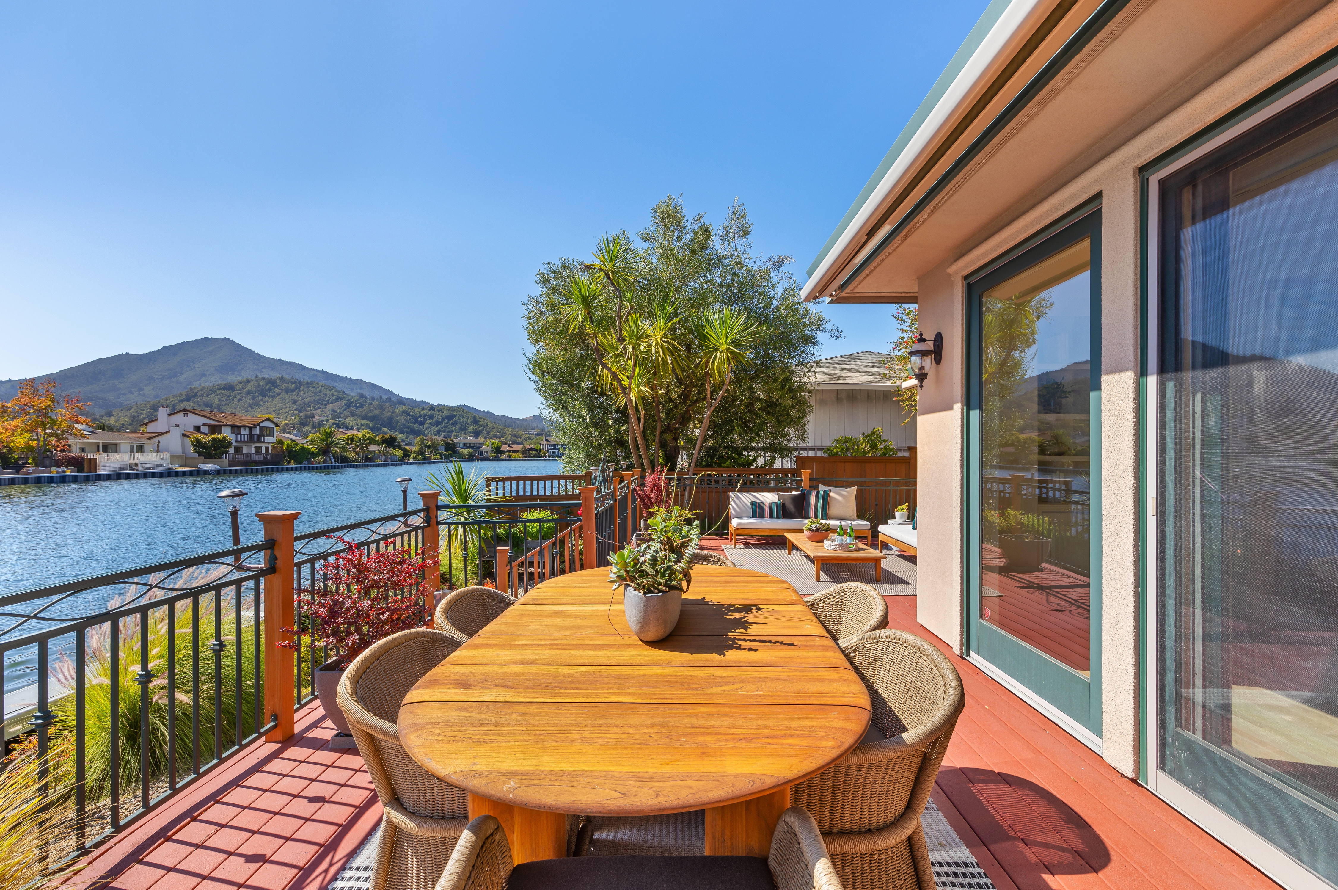  Waterfront Living on the Larkspur Lagoon - 物件實景