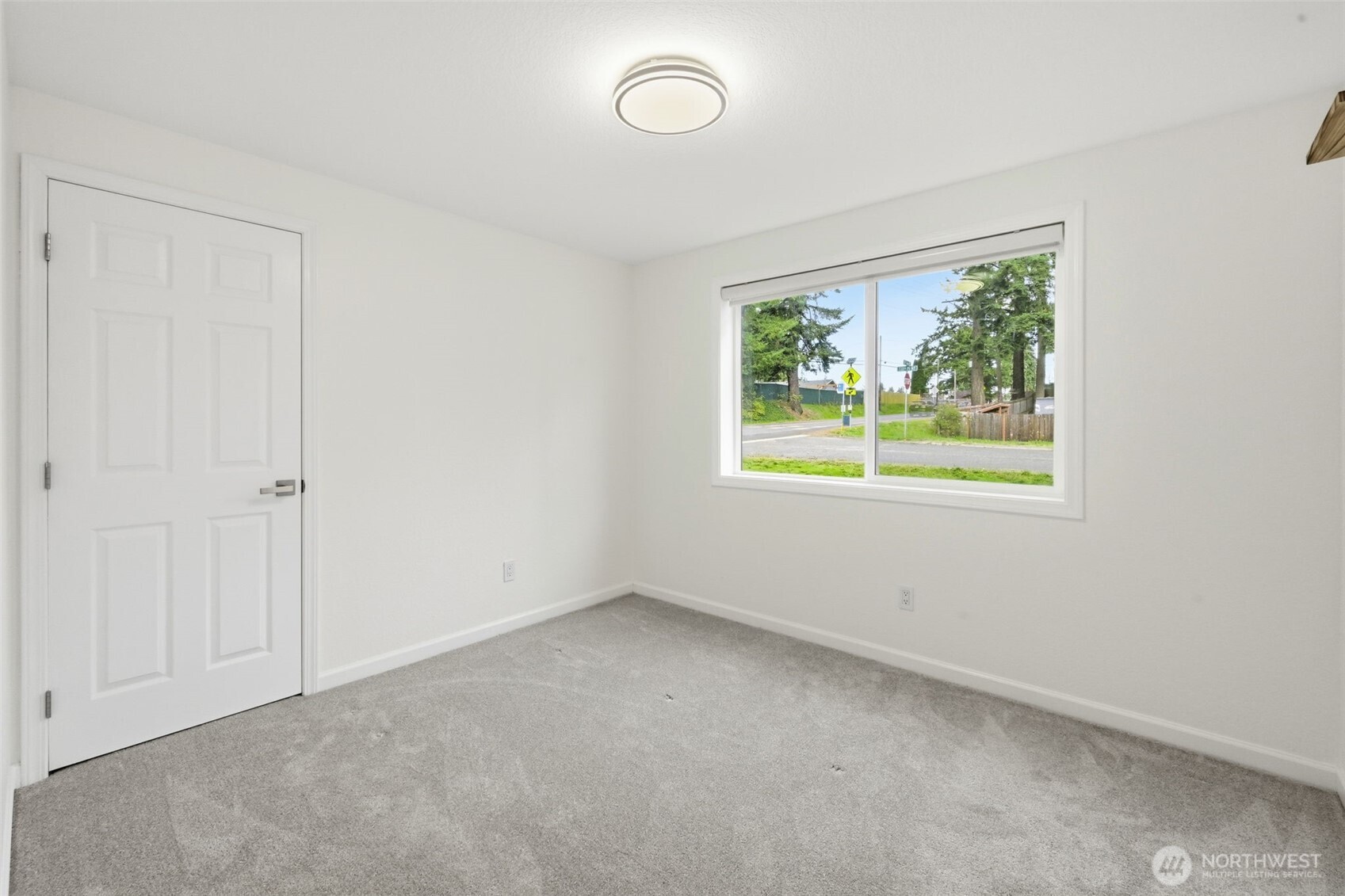 Marysville, Washington, 98271, United States, 3 Bedrooms Bedrooms, ,2 BathroomsBathrooms,Residential,For Sale,1987644