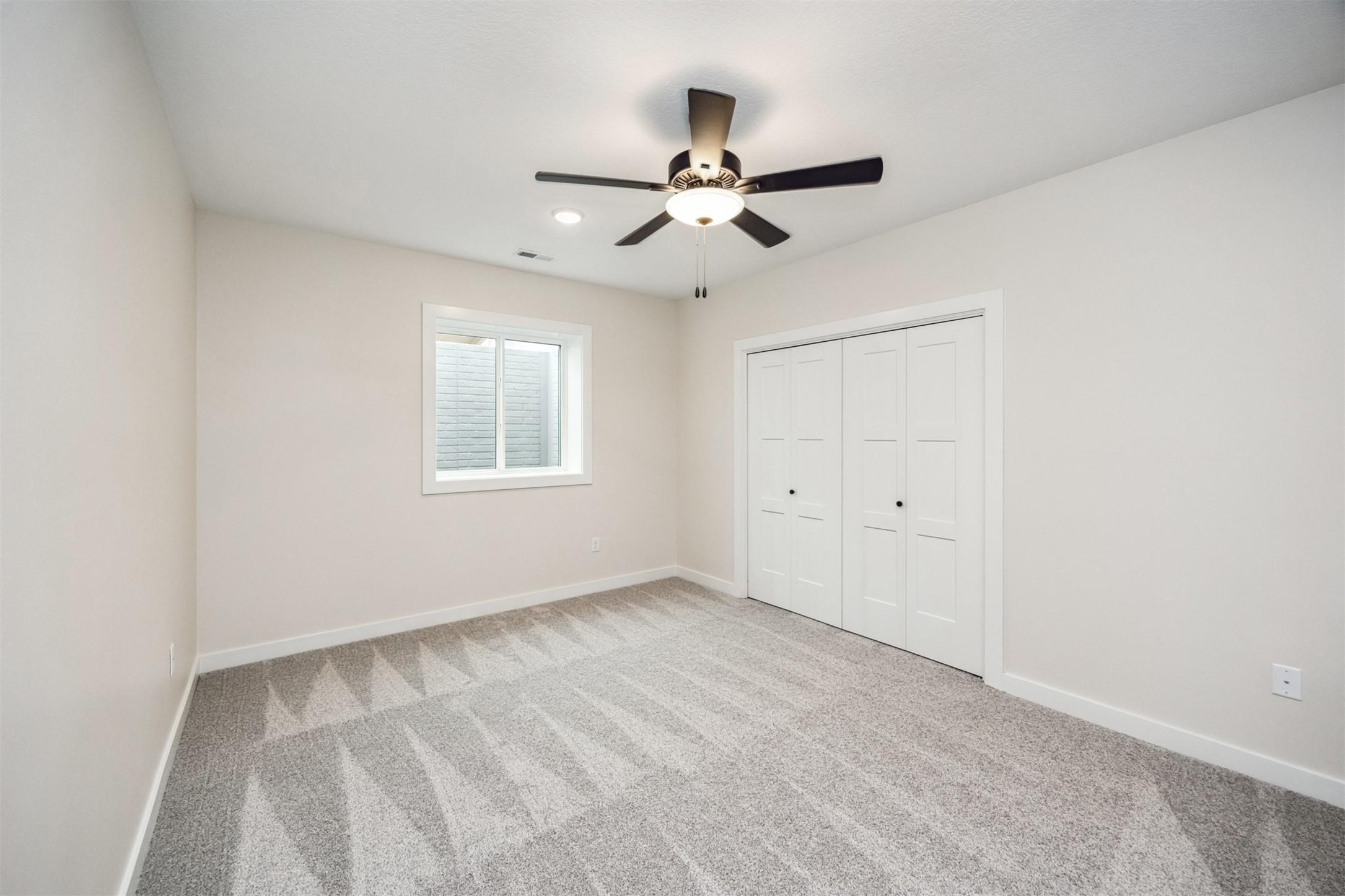 Clive, Iowa, 50325, United States, 4 Bedrooms Bedrooms, ,3 BathroomsBathrooms,Residential,For Sale,1928904