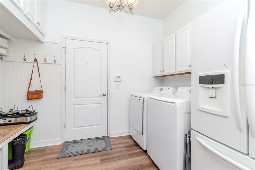 Wimauma, Florida, 33598, United States, 6 Bedrooms Bedrooms, ,4 BathroomsBathrooms,Residential,For Sale,1875552