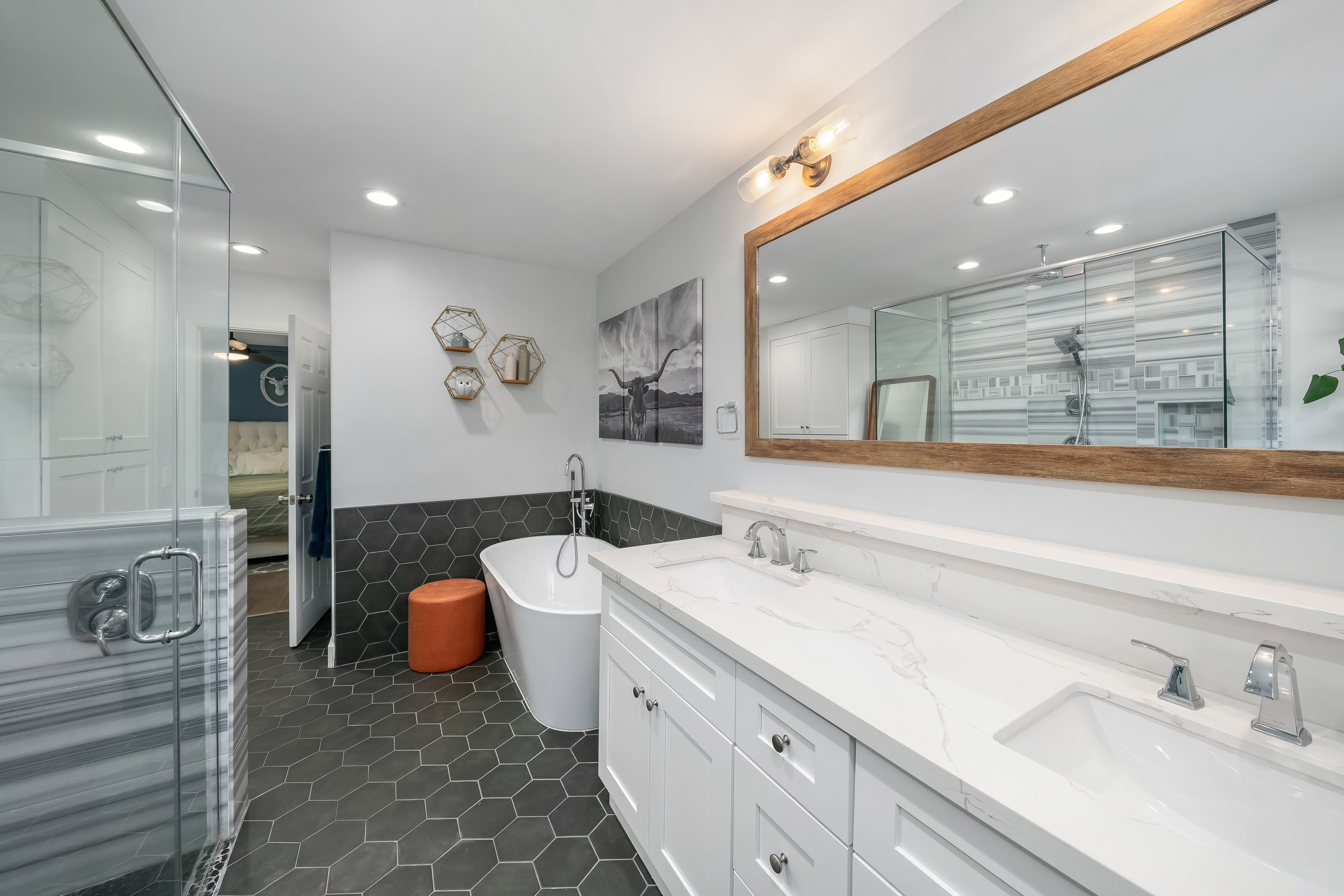  California Coastal Living Meets Modern Farmhouse Design - 物件實景